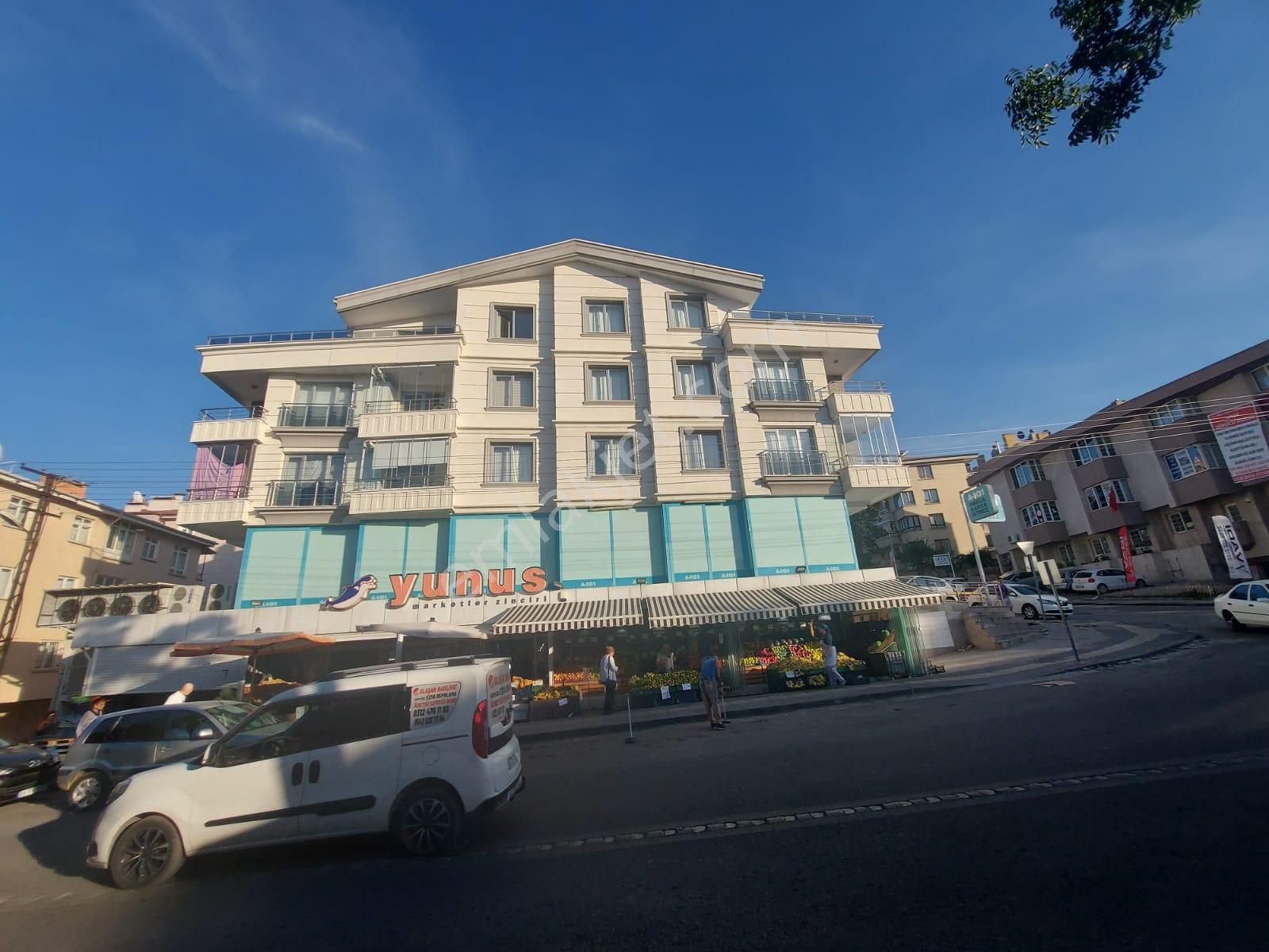 Asyapıdan 2+1 90m2 Aileye-bekara Sokullu Caddesinde Kombili - Görsel 30