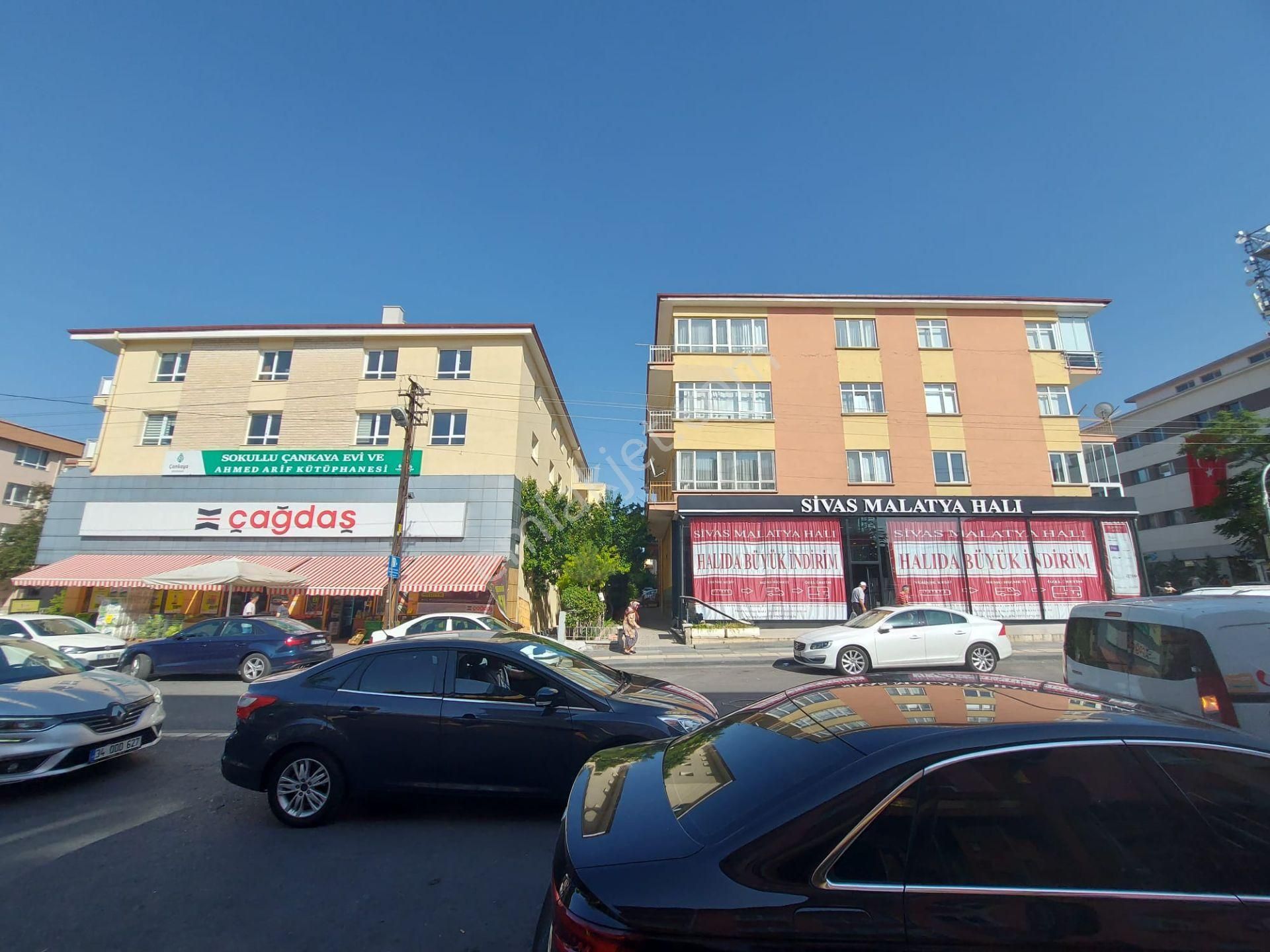 Asyapıdan 2+1 90m2 Aileye-bekara Sokullu Caddesinde Kombili - Görsel 26