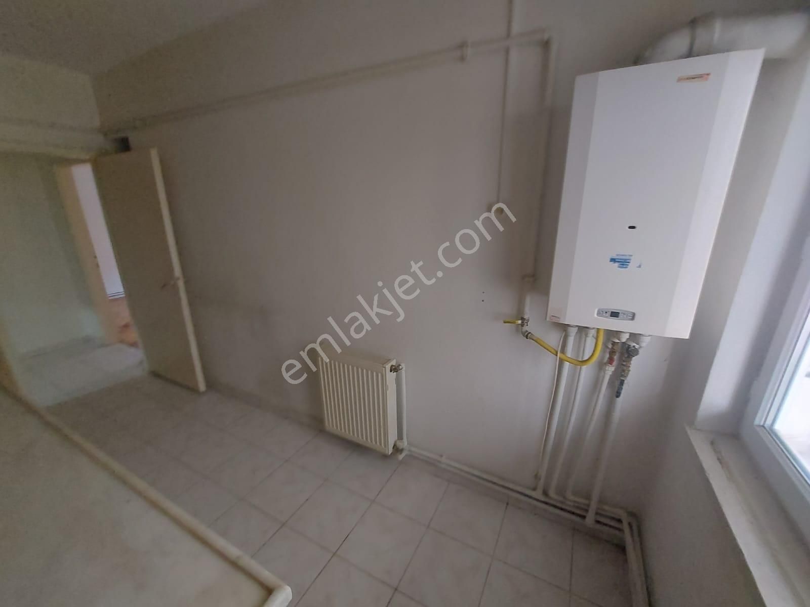 Asyapıdan 2+1 90m2 Aileye-bekara Sokullu Caddesinde Kombili - Görsel 8