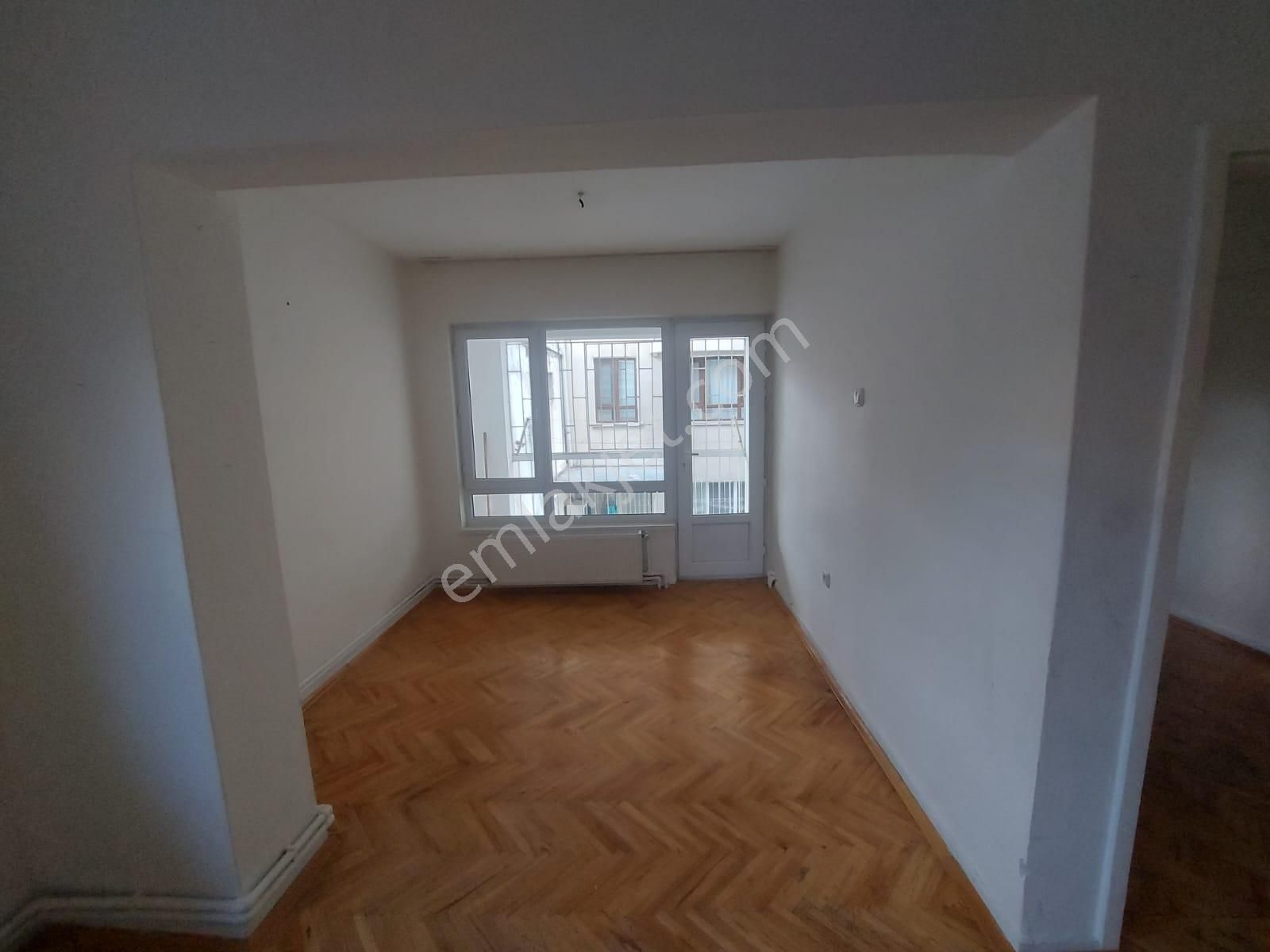 Asyapıdan 2+1 90m2 Aileye-bekara Sokullu Caddesinde Kombili - Görsel 3