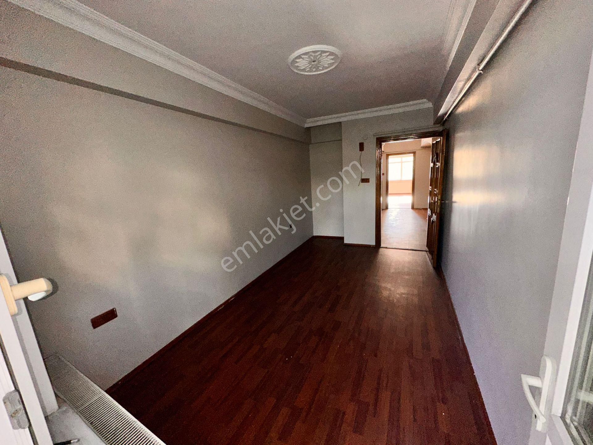 Hürriyyet Mahallesinde Satılık 3+1 Teraslı Dublex - Görsel 12