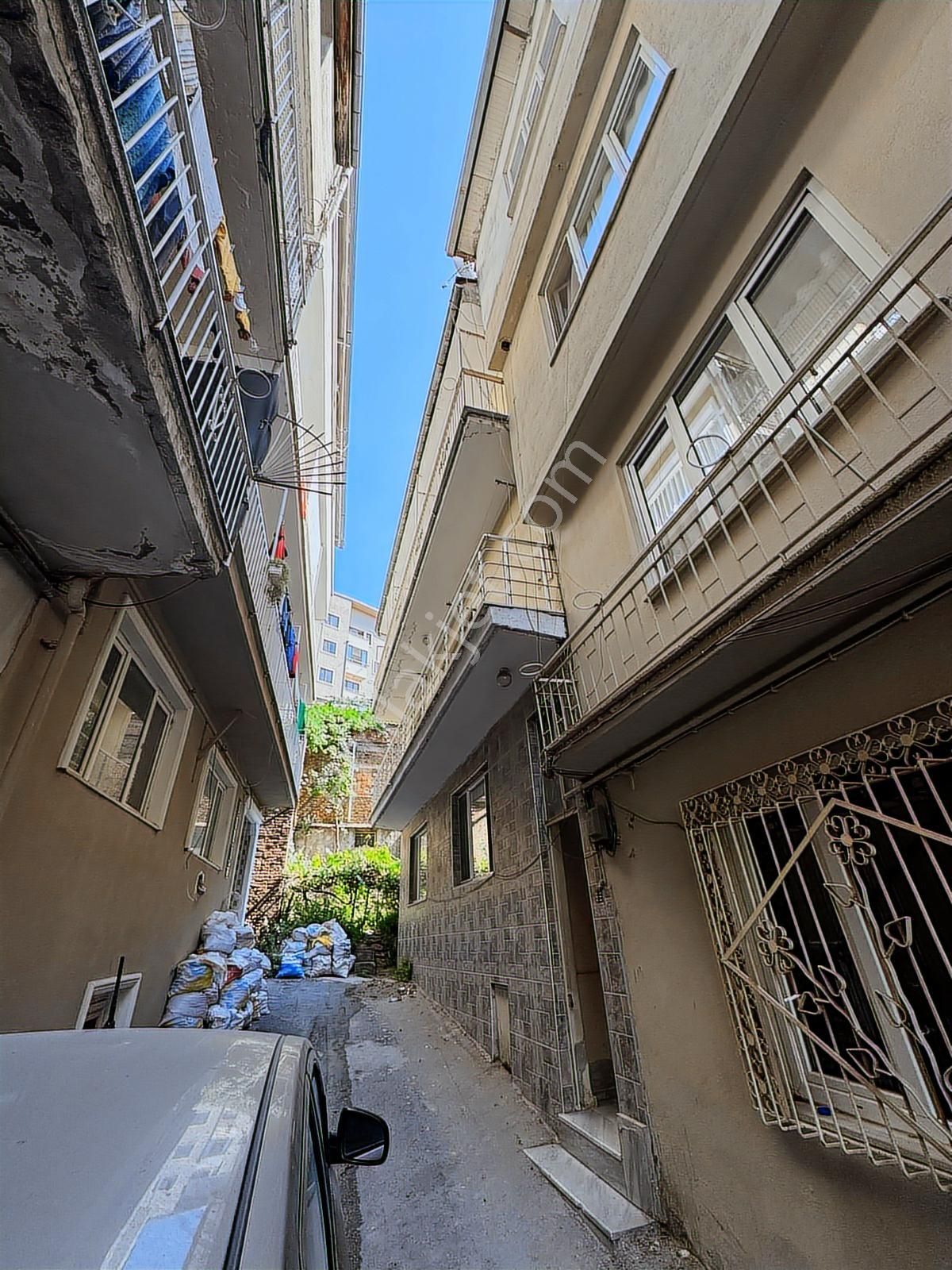 Yıldırım Piremir De Satılık Müstakil 3 Katlı Bina - Görsel 31