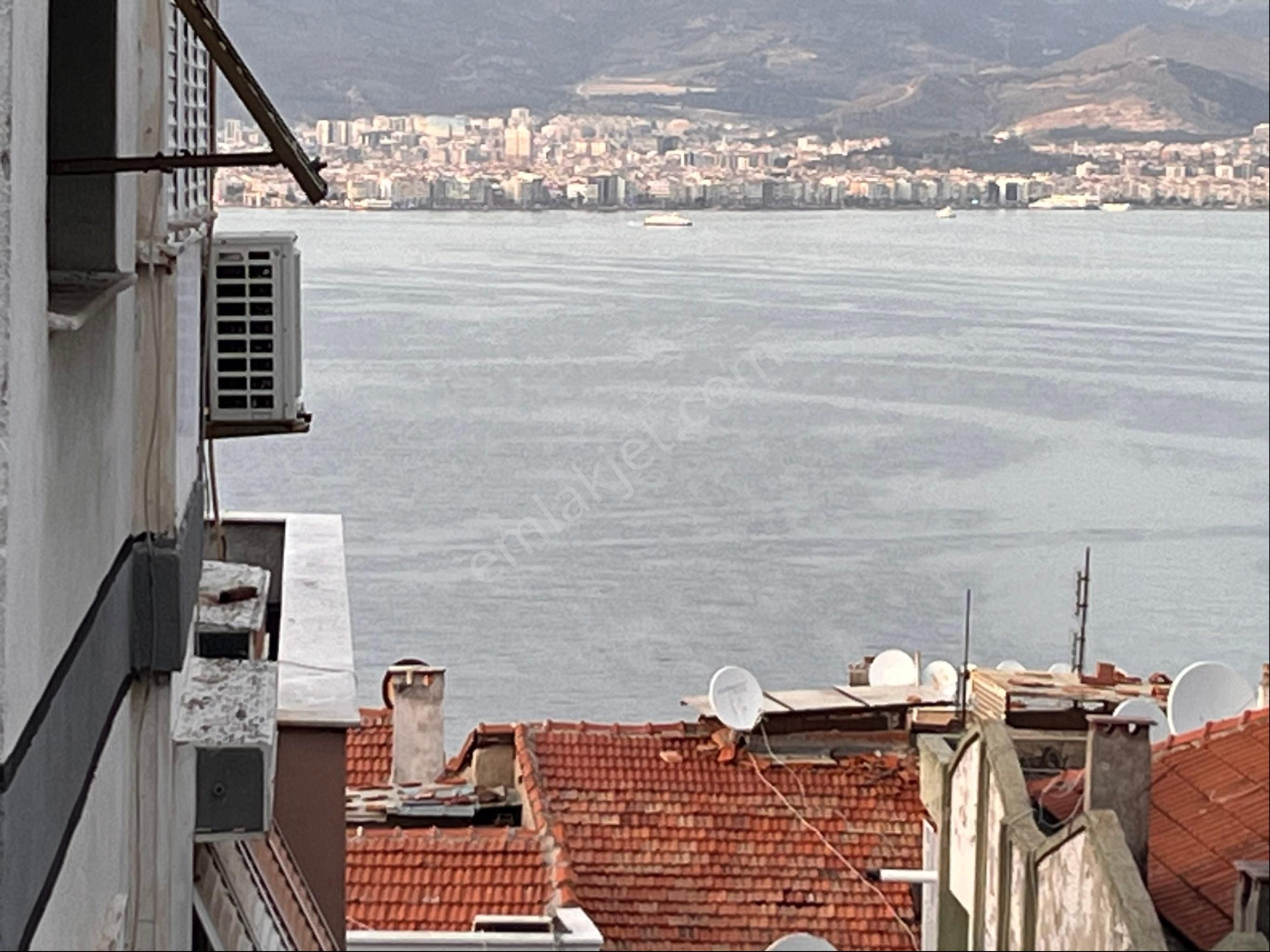 Üçyol Meydan Yakınında 2+1 95m2 Temiz Bakımlı Doğalgazlı Deniz Manzaralı - Görsel 29