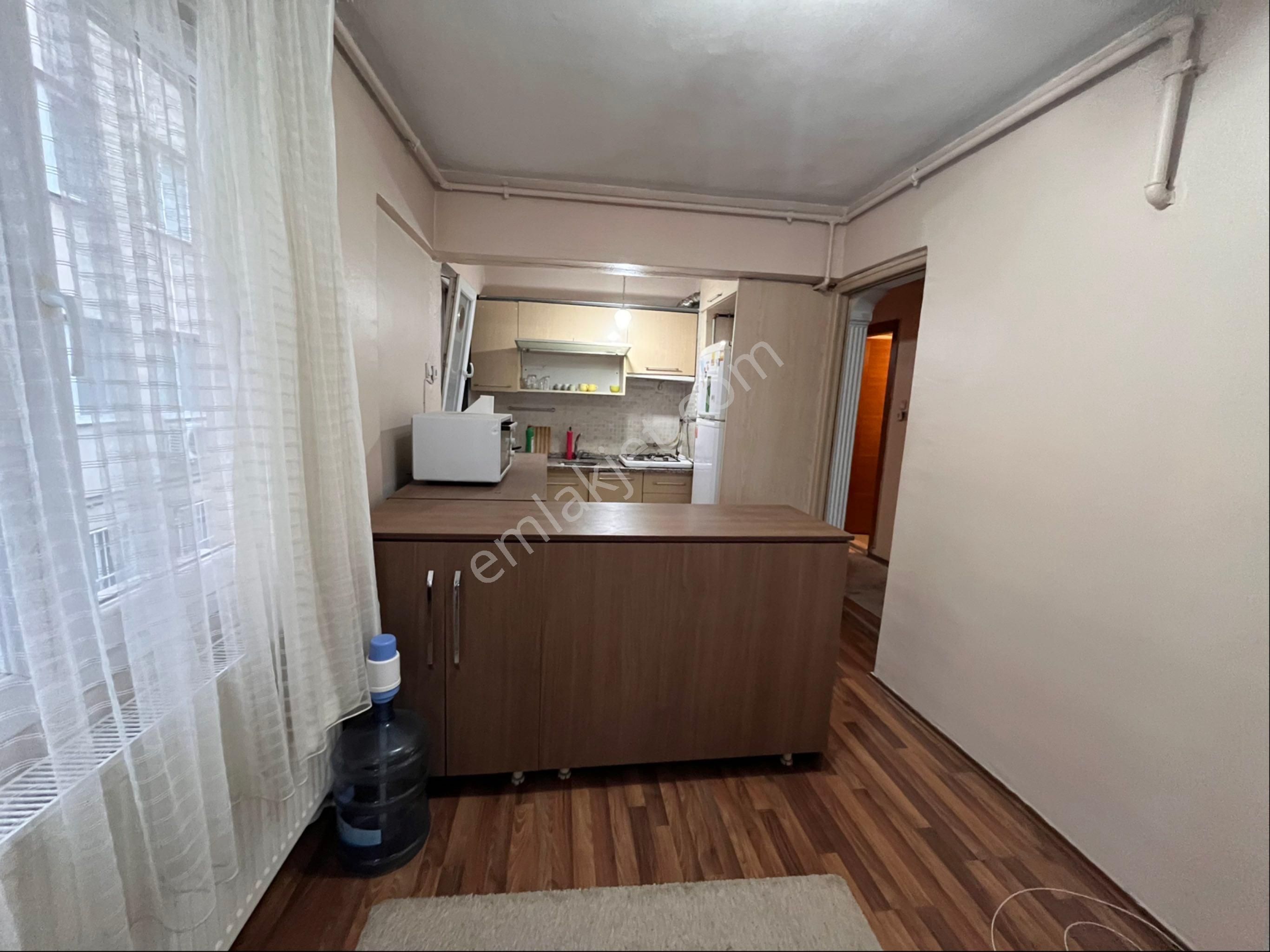 Üçyol Meydan Yakınında 2+1 95m2 Temiz Bakımlı Doğalgazlı Deniz Manzaralı - Görsel 7