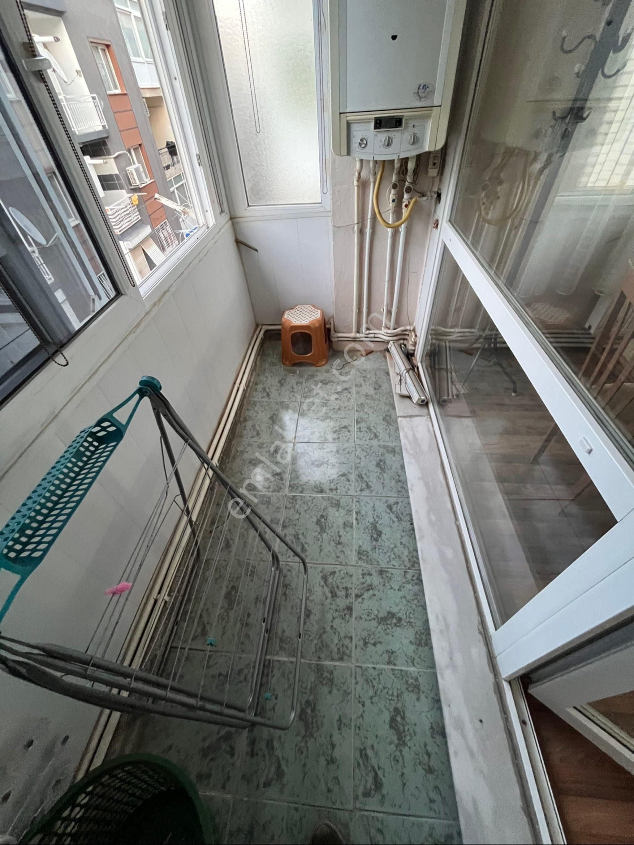 Üçyol Meydan Yakınında 2+1 95m2 Temiz Bakımlı Doğalgazlı Deniz Manzaralı - Görsel 28