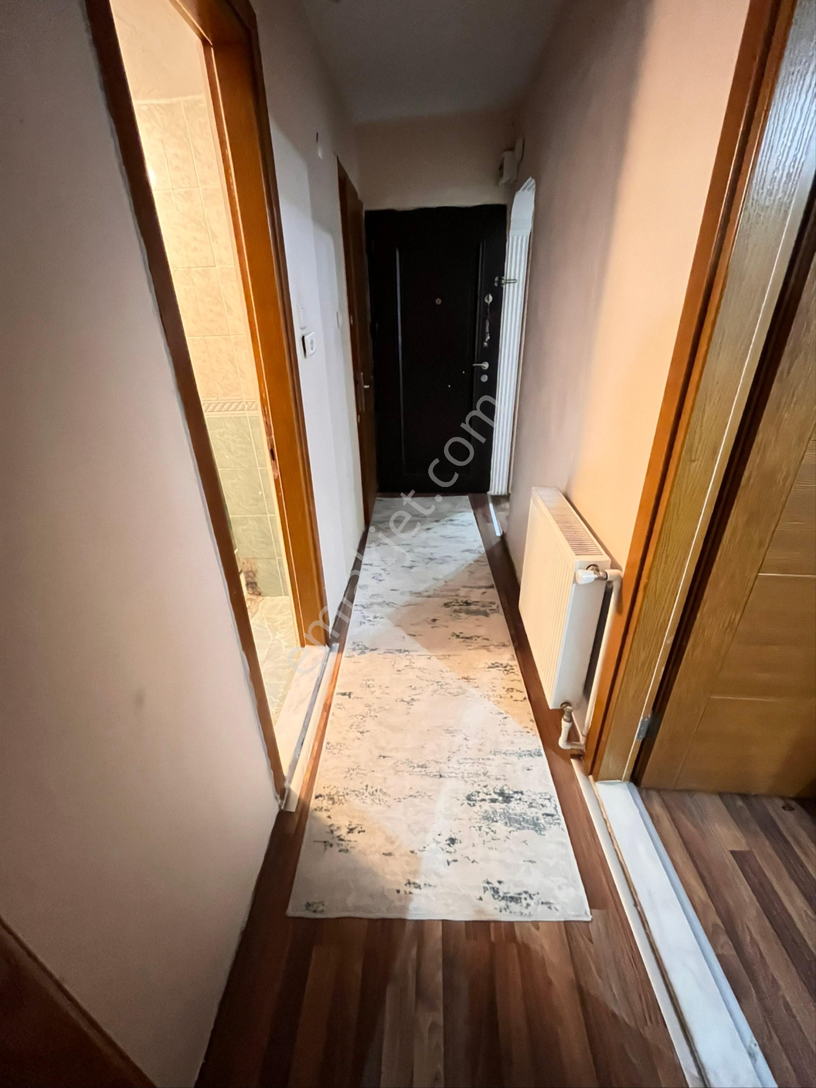 Üçyol Meydan Yakınında 2+1 95m2 Temiz Bakımlı Doğalgazlı Deniz Manzaralı - Görsel 18