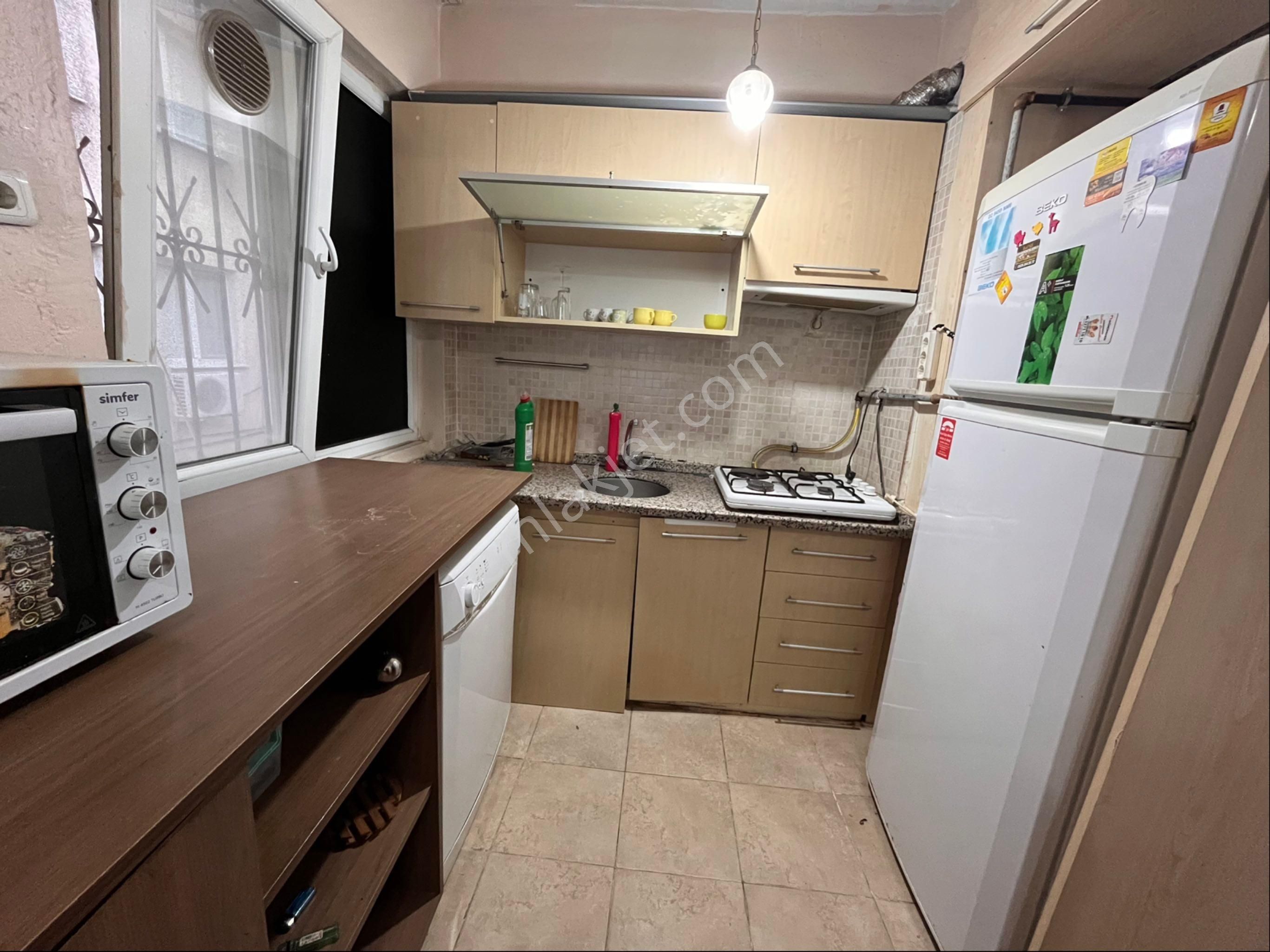 Üçyol Meydan Yakınında 2+1 95m2 Temiz Bakımlı Doğalgazlı Deniz Manzaralı - Görsel 9