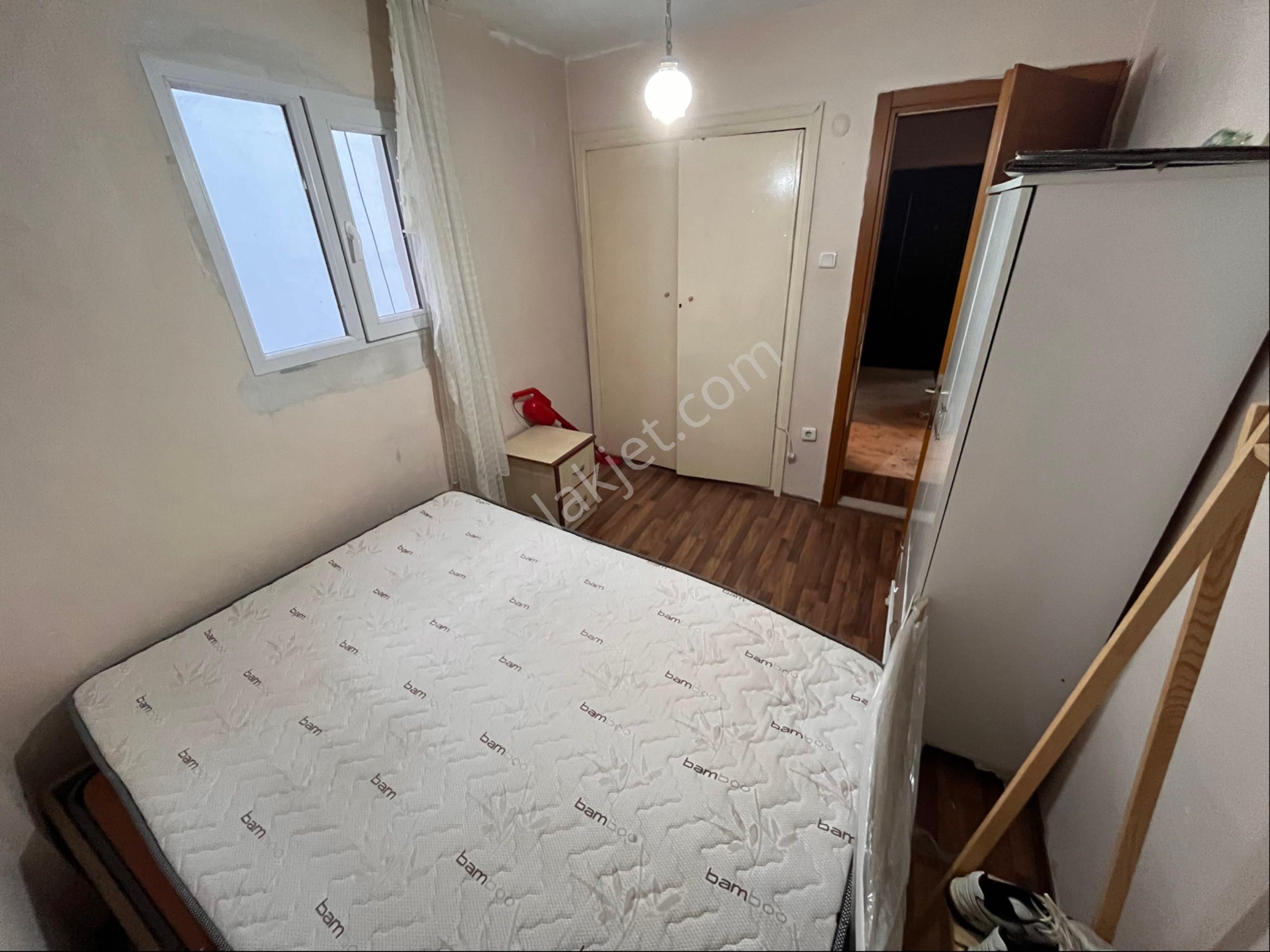 Üçyol Meydan Yakınında 2+1 95m2 Temiz Bakımlı Doğalgazlı Deniz Manzaralı - Görsel 13