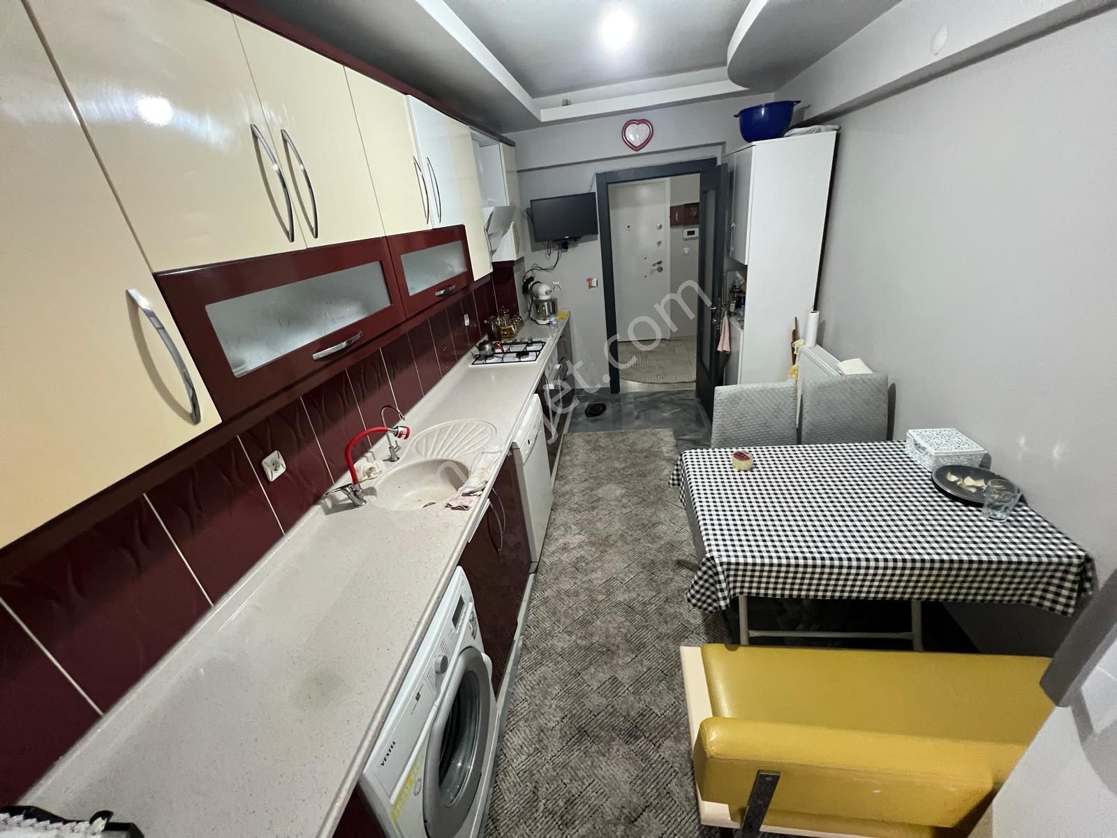 Kanuni'de Ebeveyn Banyolu Full+full Yapılı 4+1 Daire! - Görsel 2