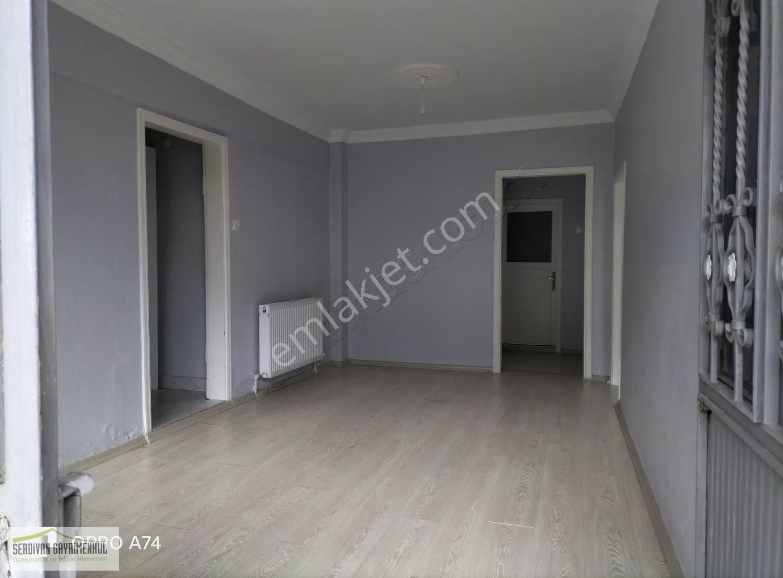 Serdivan 32 Evlerde Kiralık 2+1 Daire... - Görsel 3