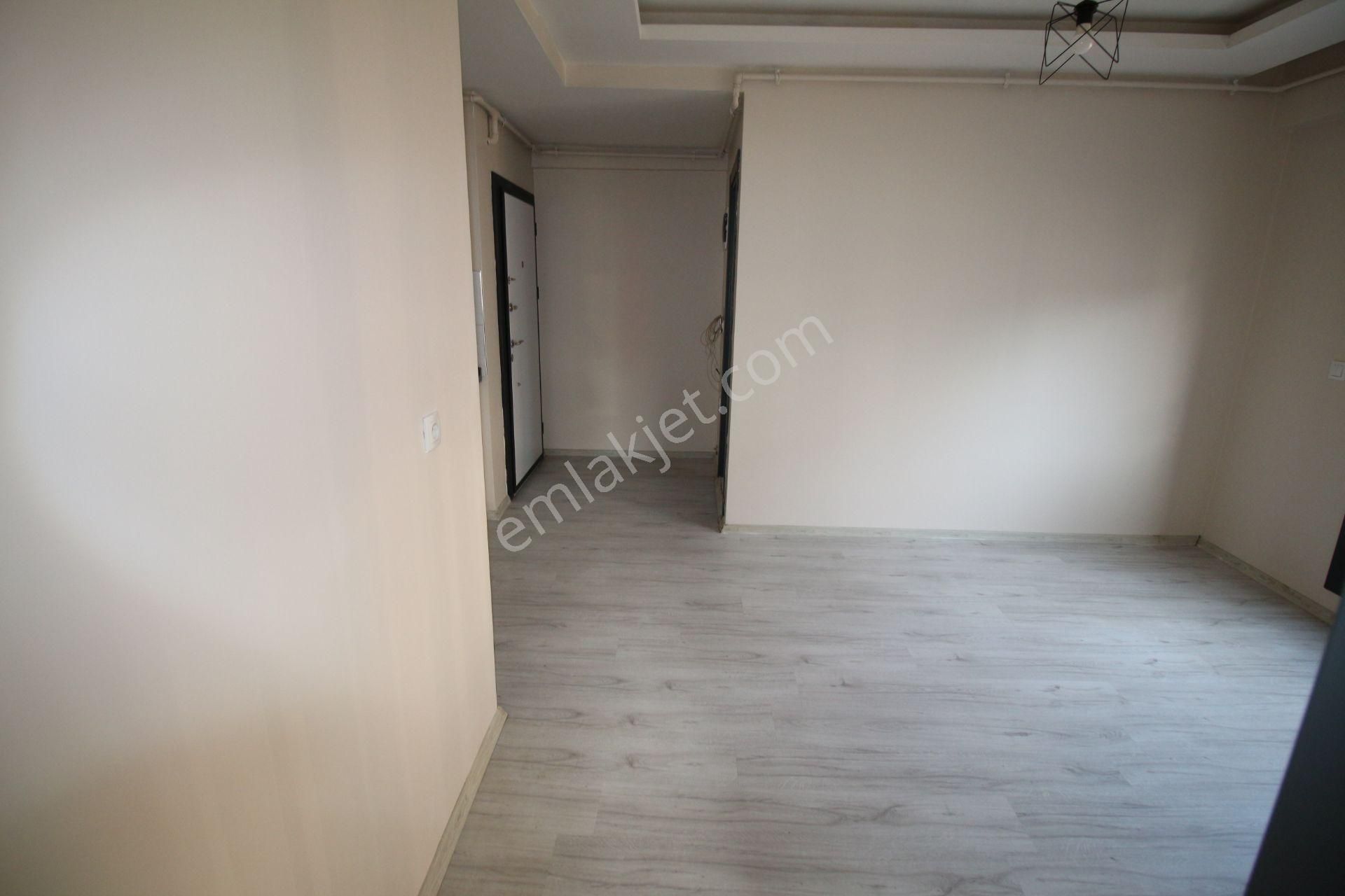 Arga'dan Buca Üçkuyular Meydan Yakını 1+1 Kiralık Daire. - Görsel 4