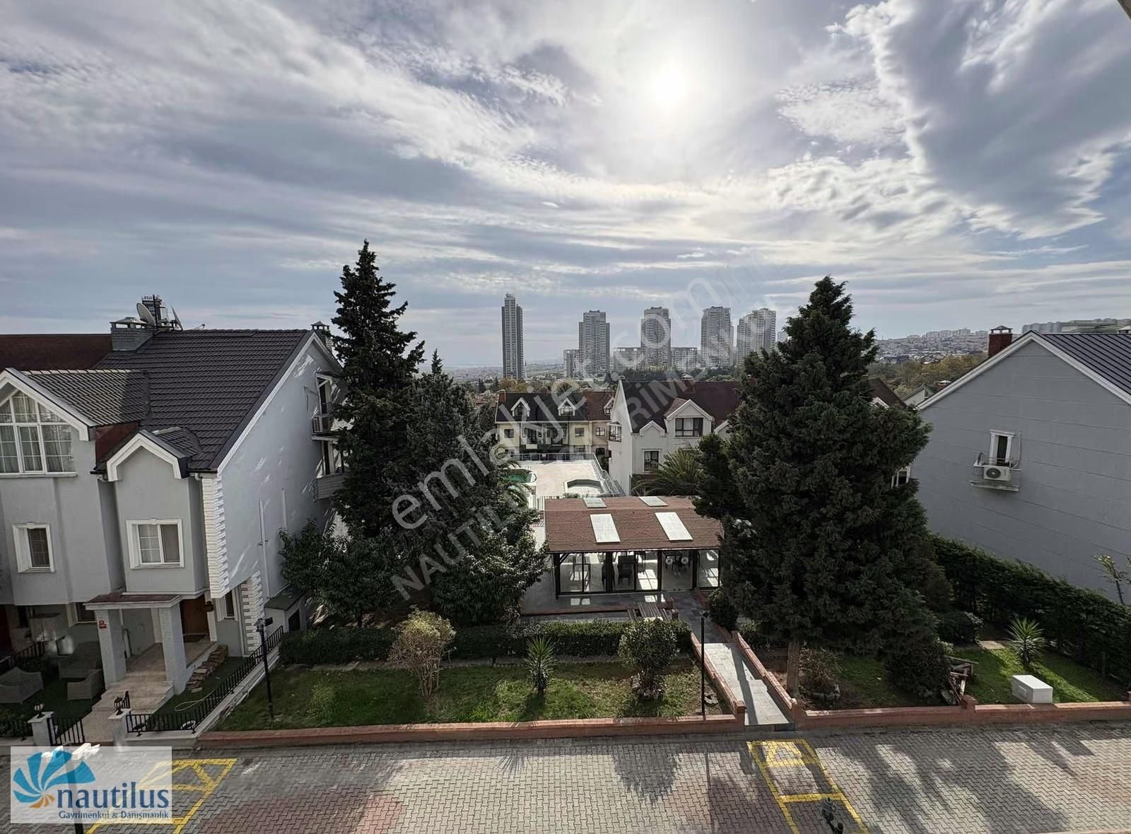 Esenkent Efes Evler Satılık Köşe Tadilatlı Villa - Görsel 18