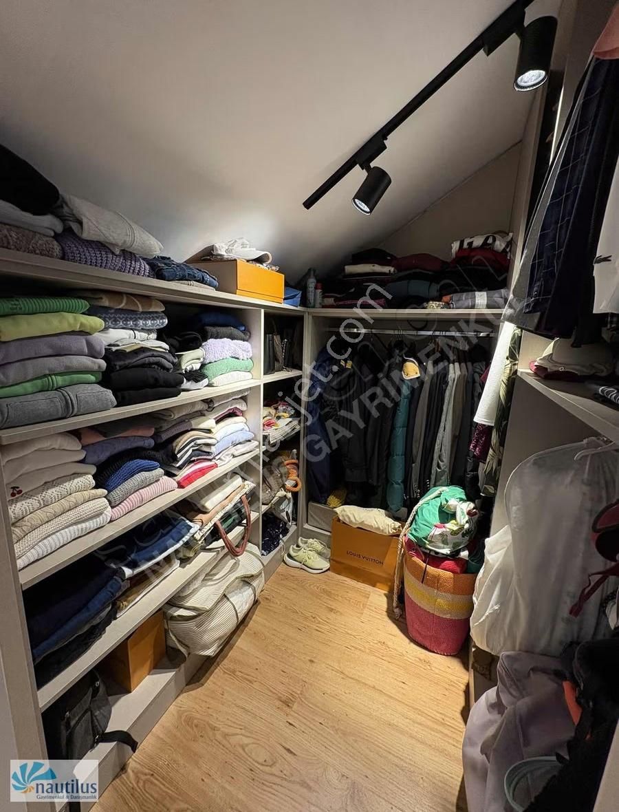 Esenkent Efes Evler Satılık Köşe Tadilatlı Villa - Görsel 8