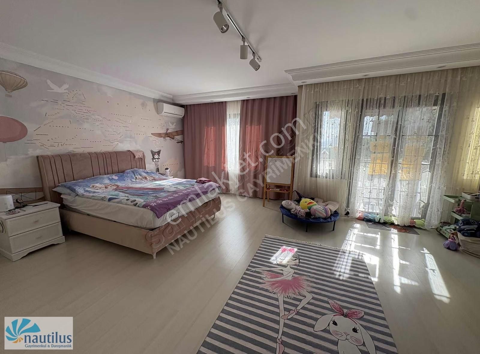 Esenkent Efes Evler Satılık Köşe Tadilatlı Villa - Görsel 22