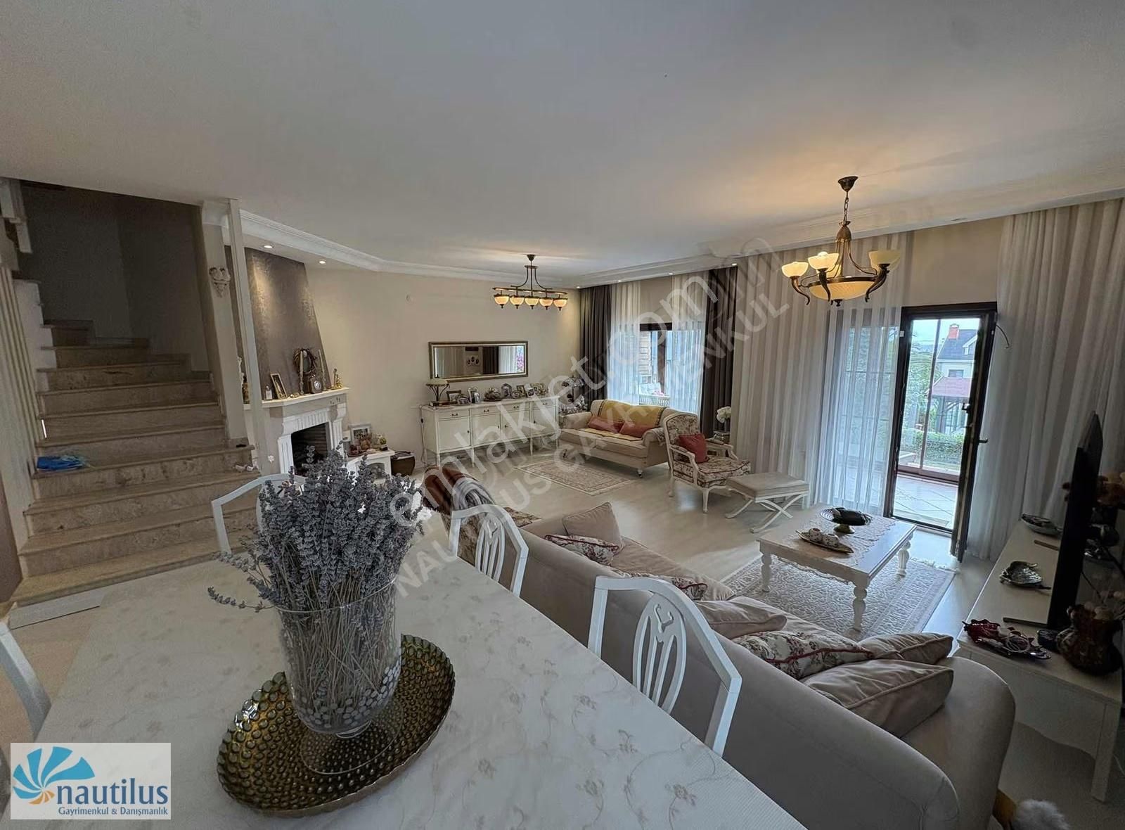 Esenkent Efes Evler Satılık Köşe Tadilatlı Villa - Görsel 23