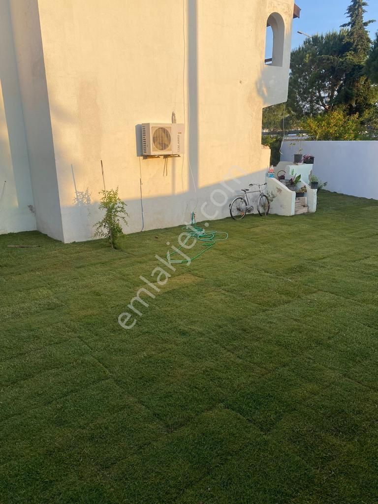 Çeşme Alaçatı 'da Geniş Bahçeli Dubleks 3+1 Satılık Villa - Görsel 10