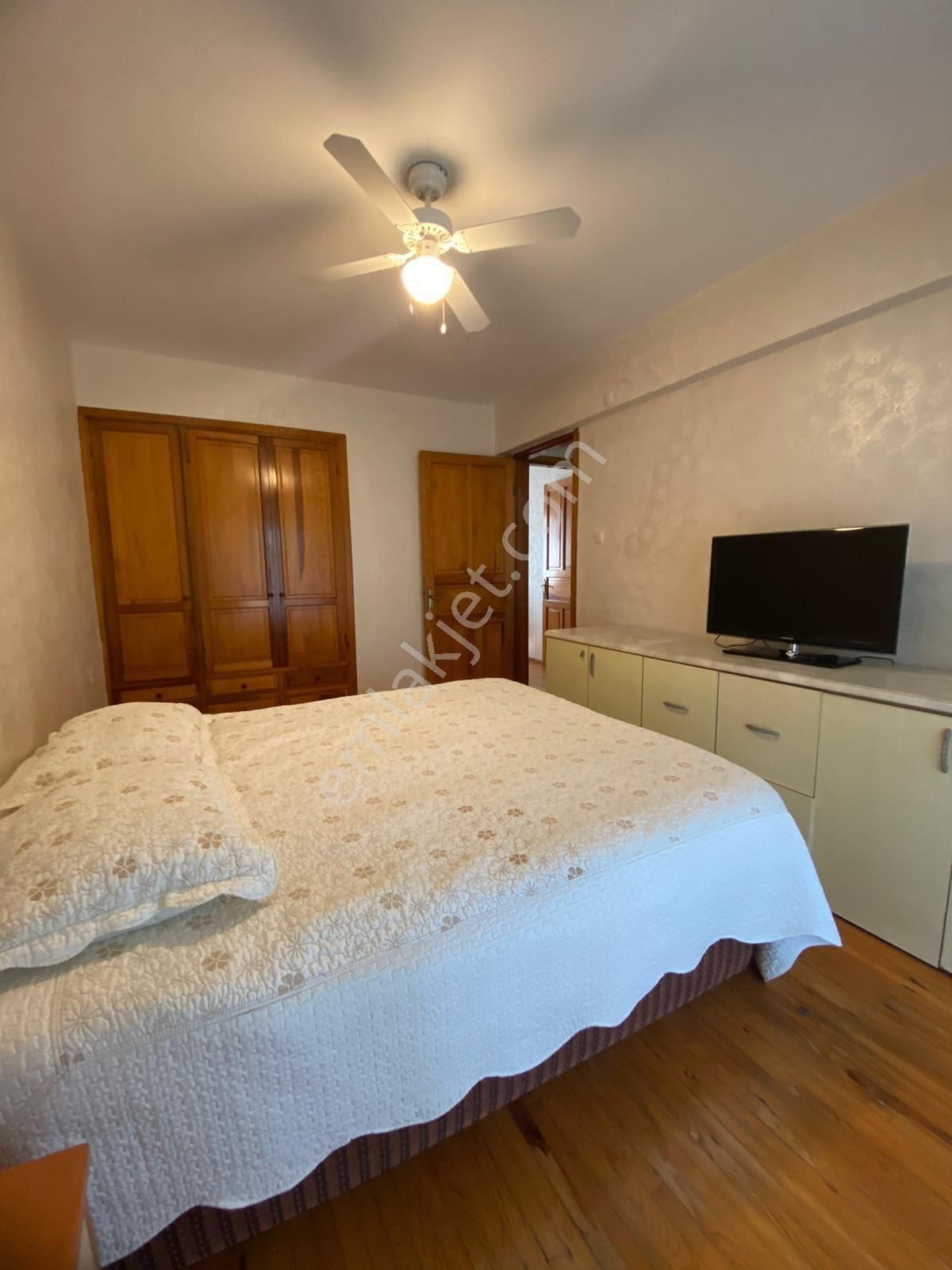 Çeşme Alaçatı 'da Geniş Bahçeli Dubleks 3+1 Satılık Villa - Görsel 18