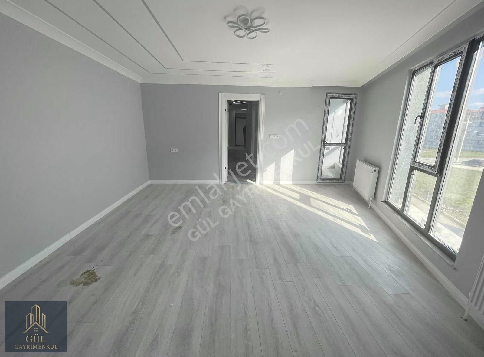Kapaklı Vatan Mah. Ful Ön Cephe 100m2 İskanlı Asansörlü 2. Kat ! - Görsel 4
