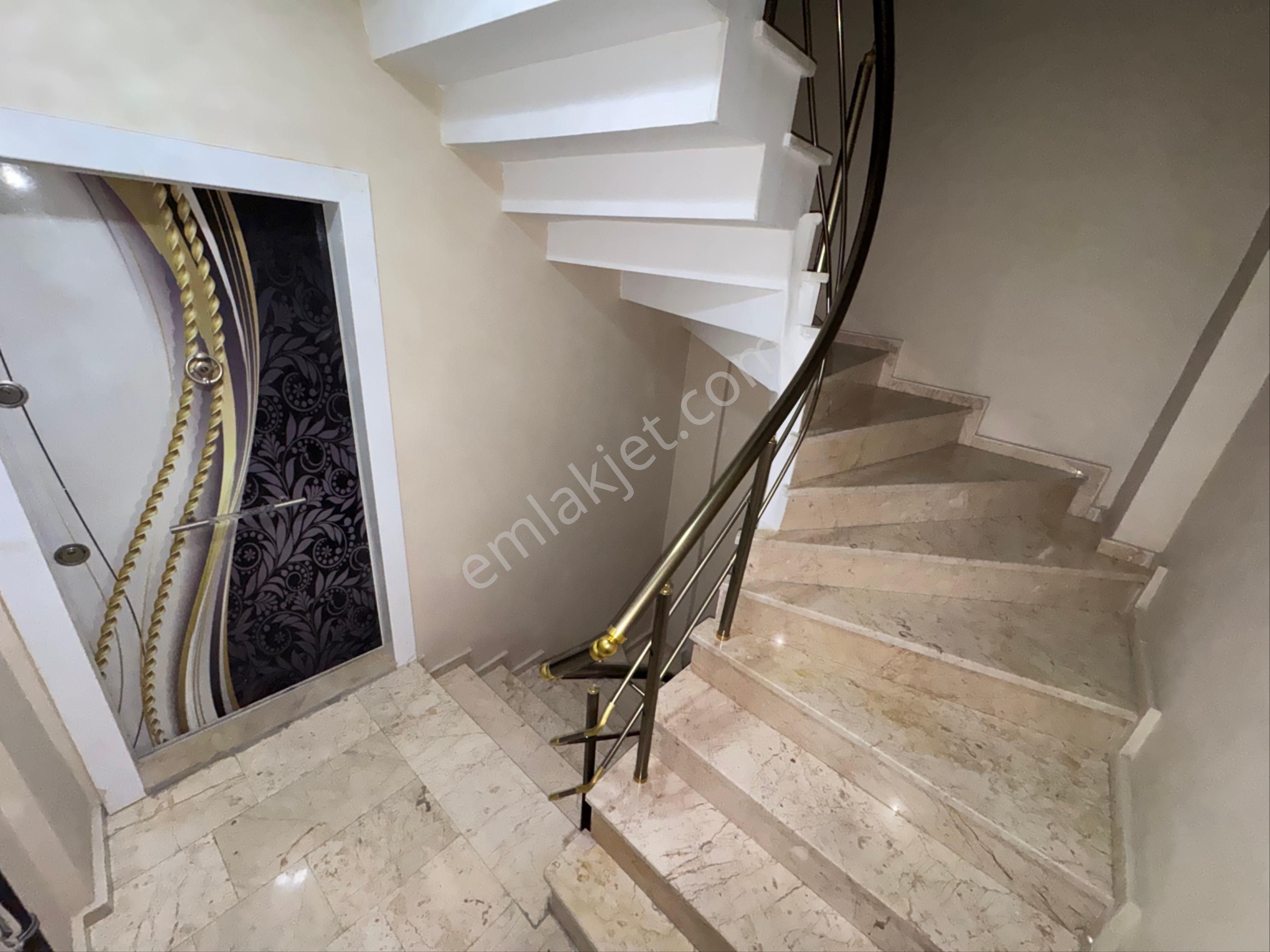 Zafer Yapı Gayrimenkulden Satılık Dubleks 4+2 180m2 2 Daire Sıfır İstanbul Sultangazi Esentepe Mahde - Görsel 17