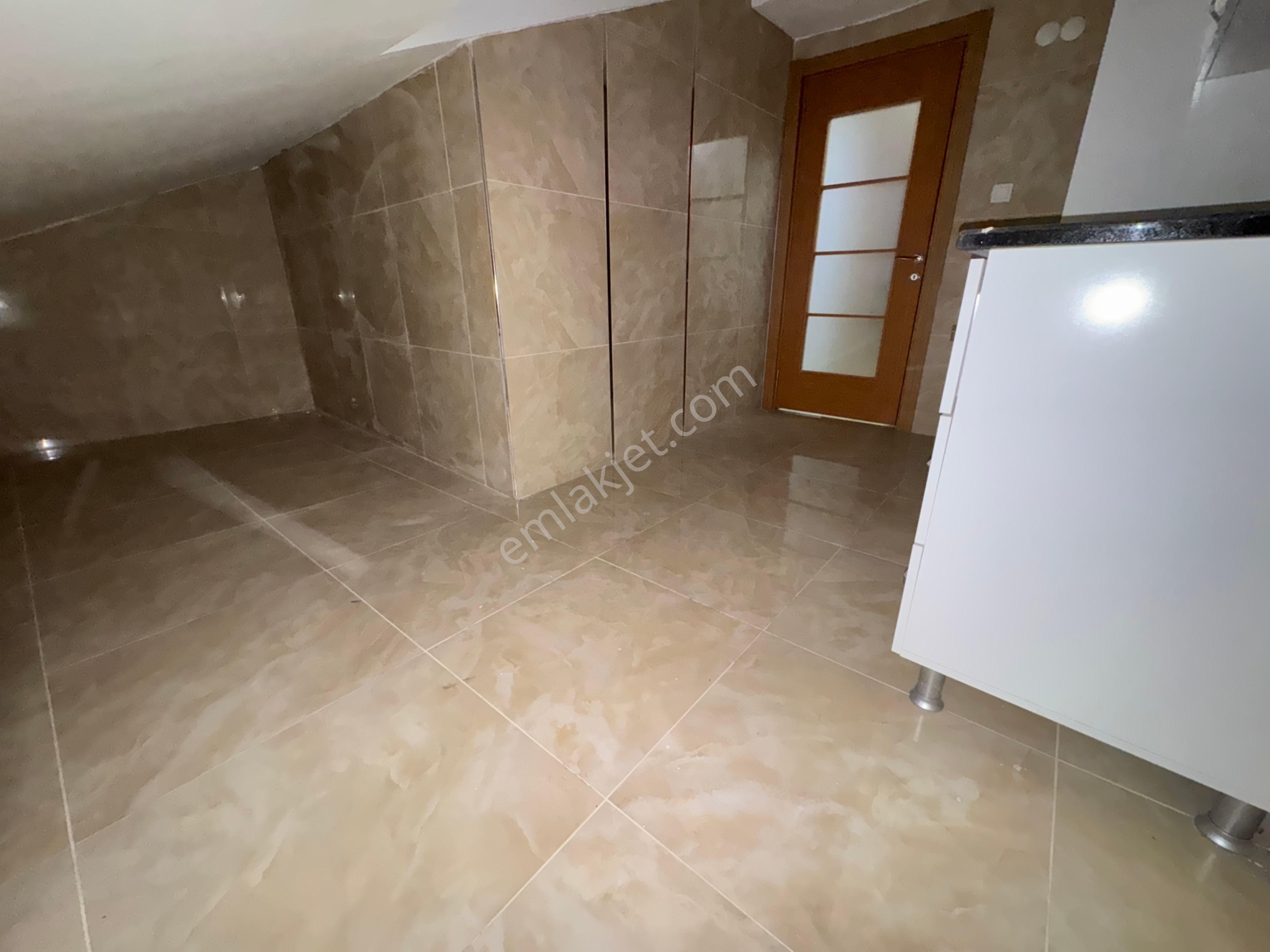 Zafer Yapı Gayrimenkulden Satılık Dubleks 4+2 180m2 2 Daire Sıfır İstanbul Sultangazi Esentepe Mahde - Görsel 28