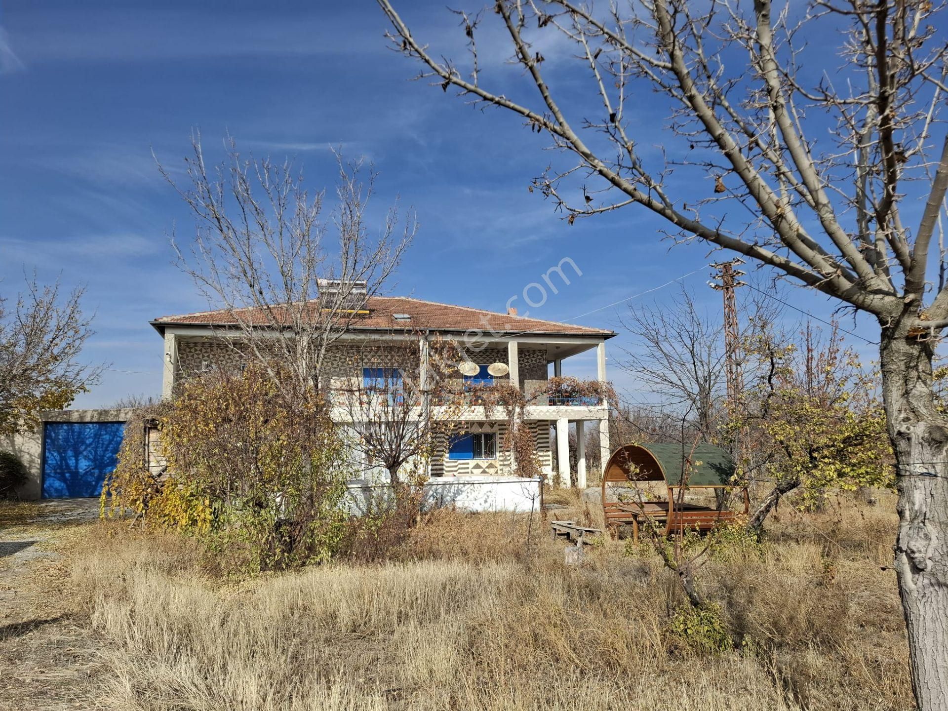 Kocasinan Kaş Köyde İçinde Ev Olan 14596m2 Kiralık Çiftlik