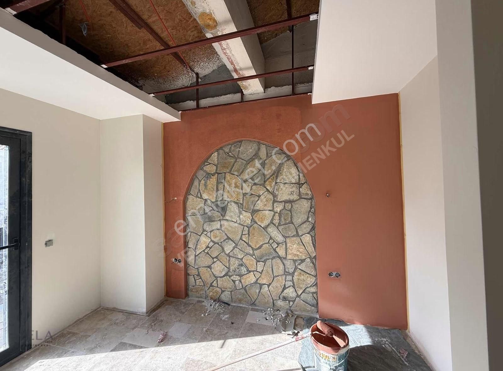 Urla Uzunkuyu Satılık 2+1 Havuzlu Villa - Görsel 12