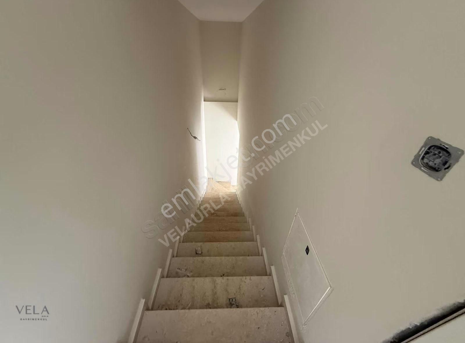 Urla Uzunkuyu Satılık 2+1 Havuzlu Villa - Görsel 20