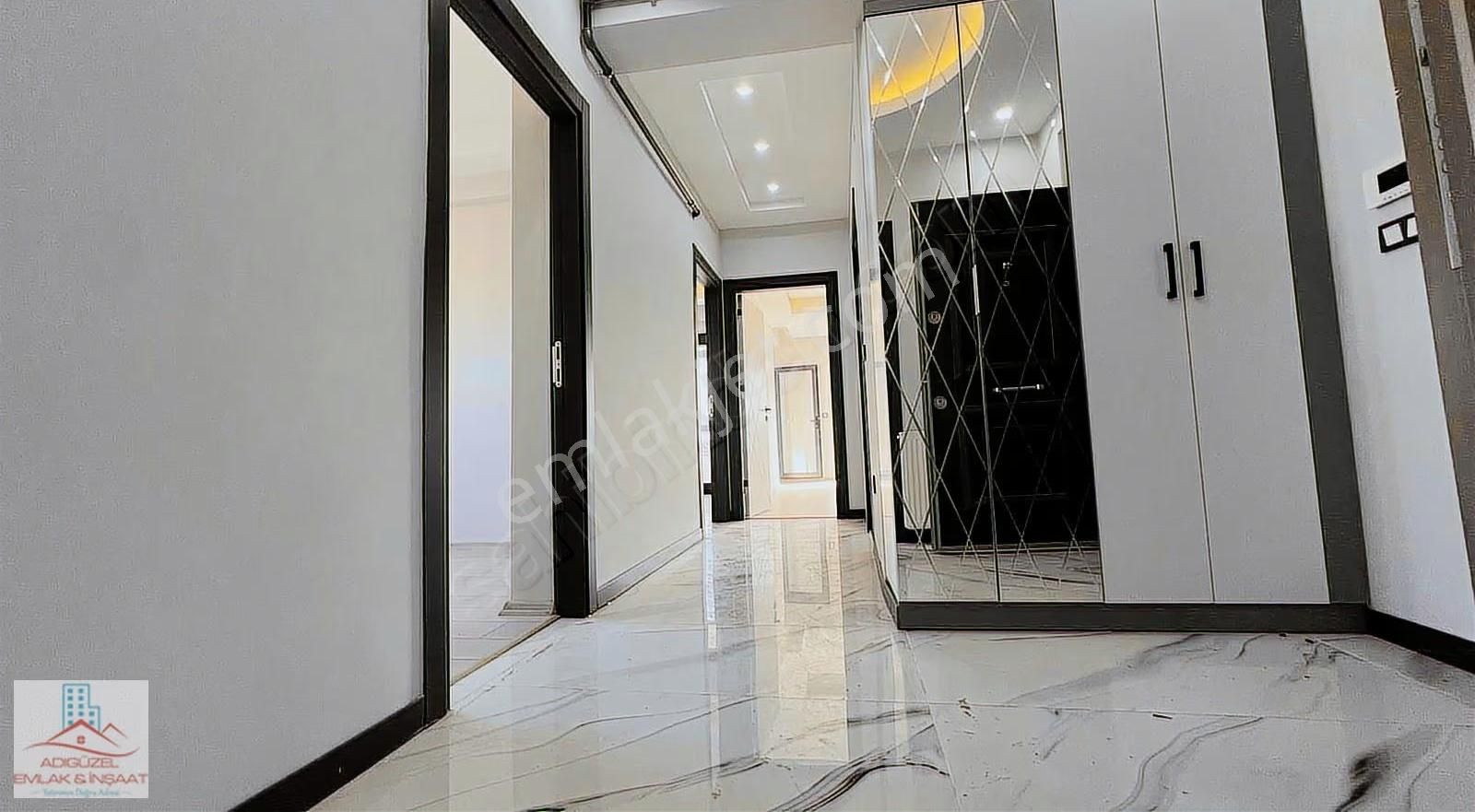 Havuzlu Sitede 2+1 Geniş Ve Lüks Daire