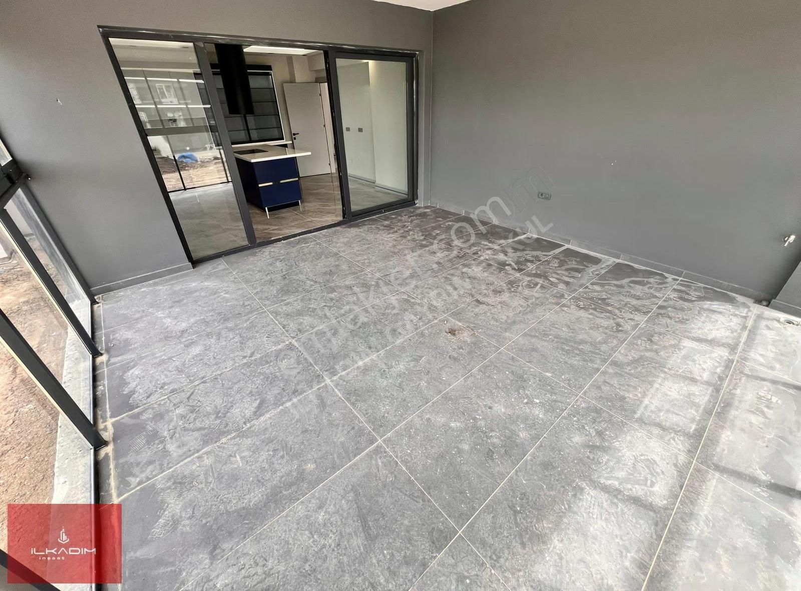 Ovacık Mahallesinde Yerden Isıtmalı Ada Mutfaklı Ön Cephe 4+1 - Görsel 9