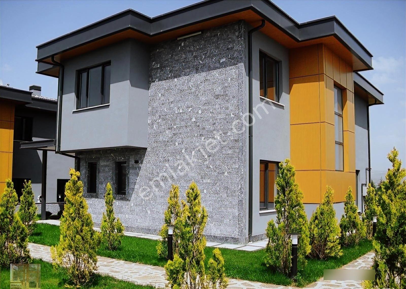 Gölbaşı Hacılar'da 4+1 Dublex Yeni Şömine'li Satılık Villa - Görsel 14