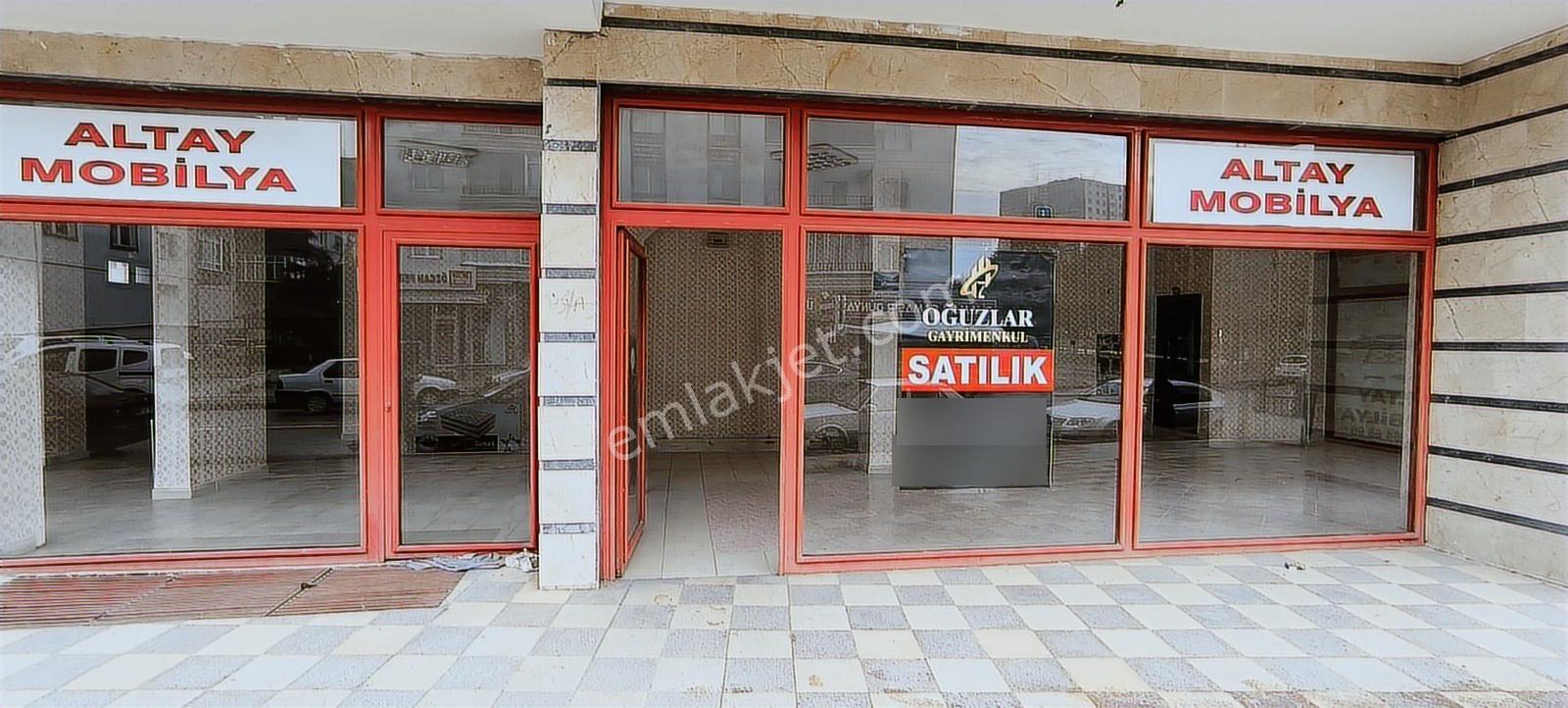 Cadde Üstü İşlek Noktada 300m2 Satılık Depolu Köşebaşı Dükkan - Görsel 25
