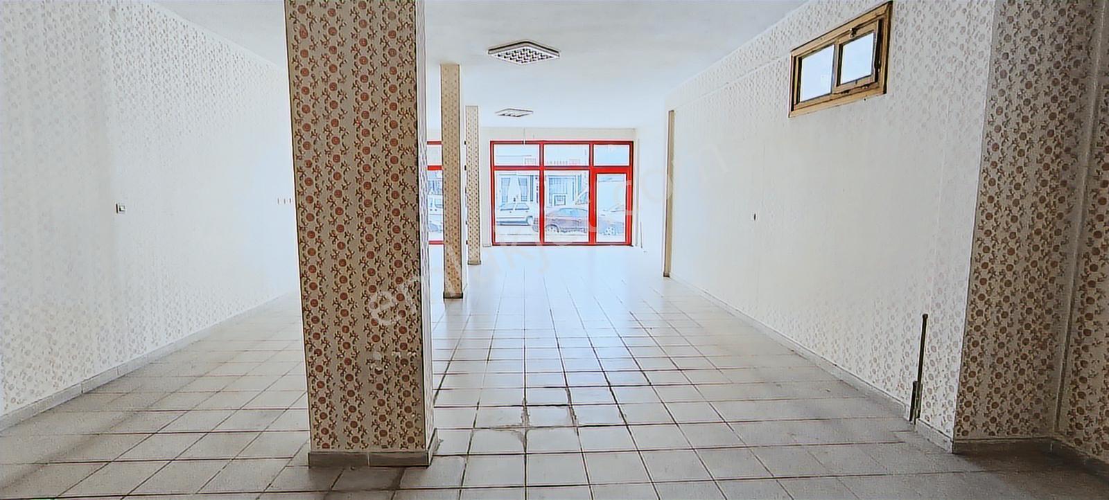 Cadde Üstü İşlek Noktada 300m2 Satılık Depolu Köşebaşı Dükkan - Görsel 27