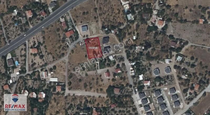 Altınoluk Bölgesi'nde 1472 M2 Satılık Temiz Villa Parseli - Görsel 4