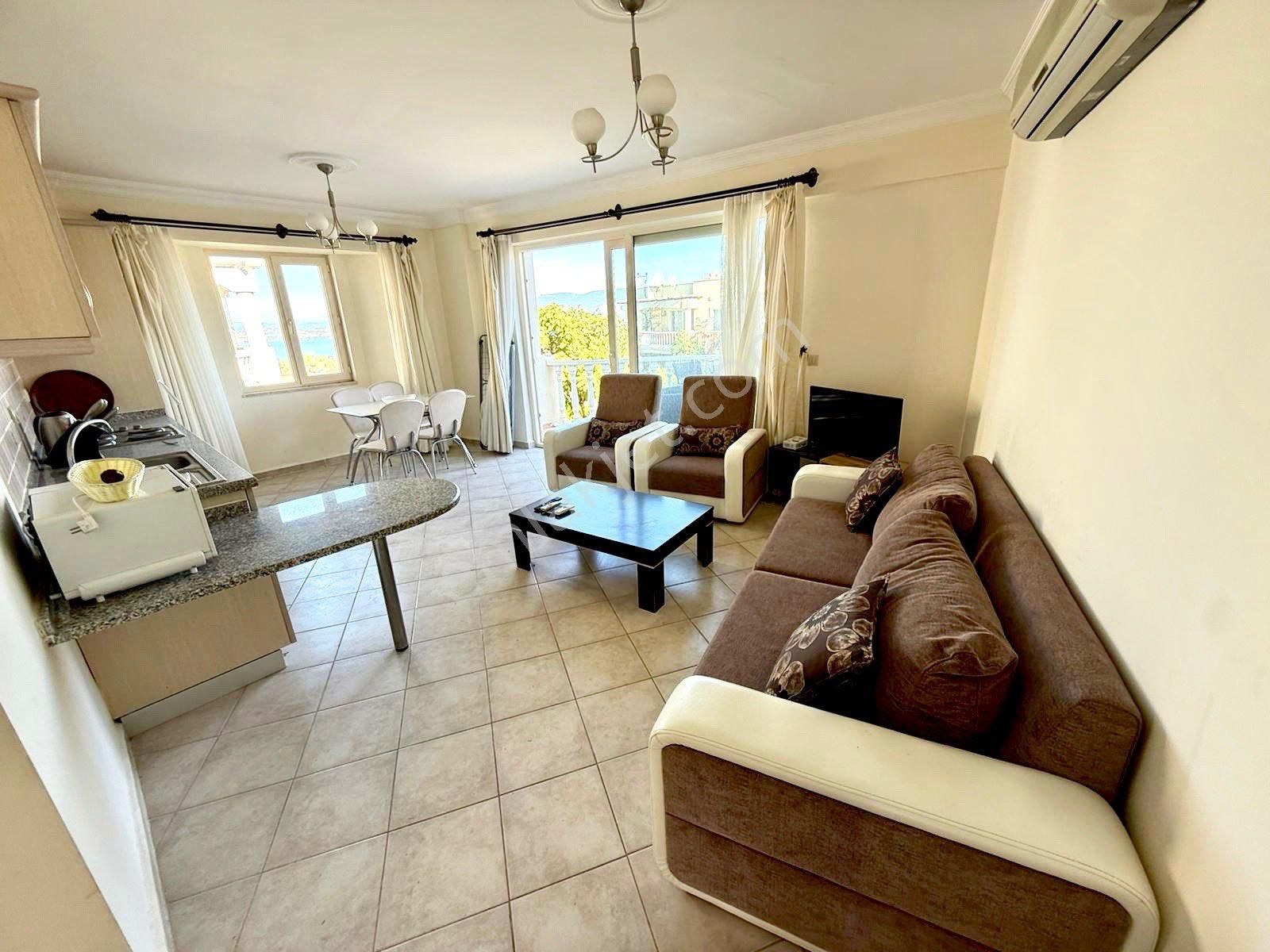 Satılık Daire Deniz Manzaralı Ev Plajlı Sitede Ön Sırada Düzayak Bulunmaz Konum Fırsat Ev Acil - Görsel 14