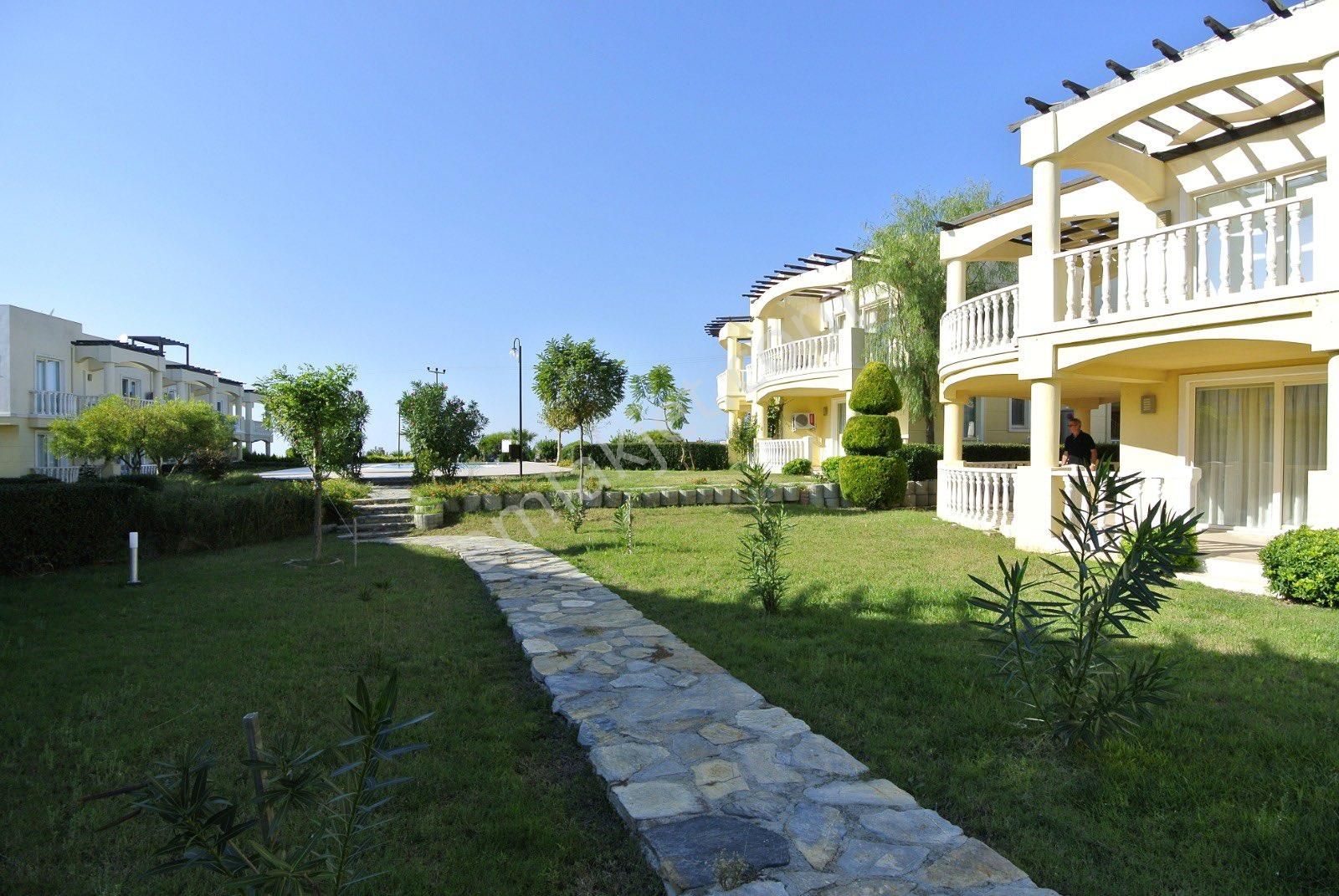 Satılık Daire Deniz Manzaralı Ev Plajlı Sitede Ön Sırada Düzayak Bulunmaz Konum Fırsat Ev Acil - Görsel 35