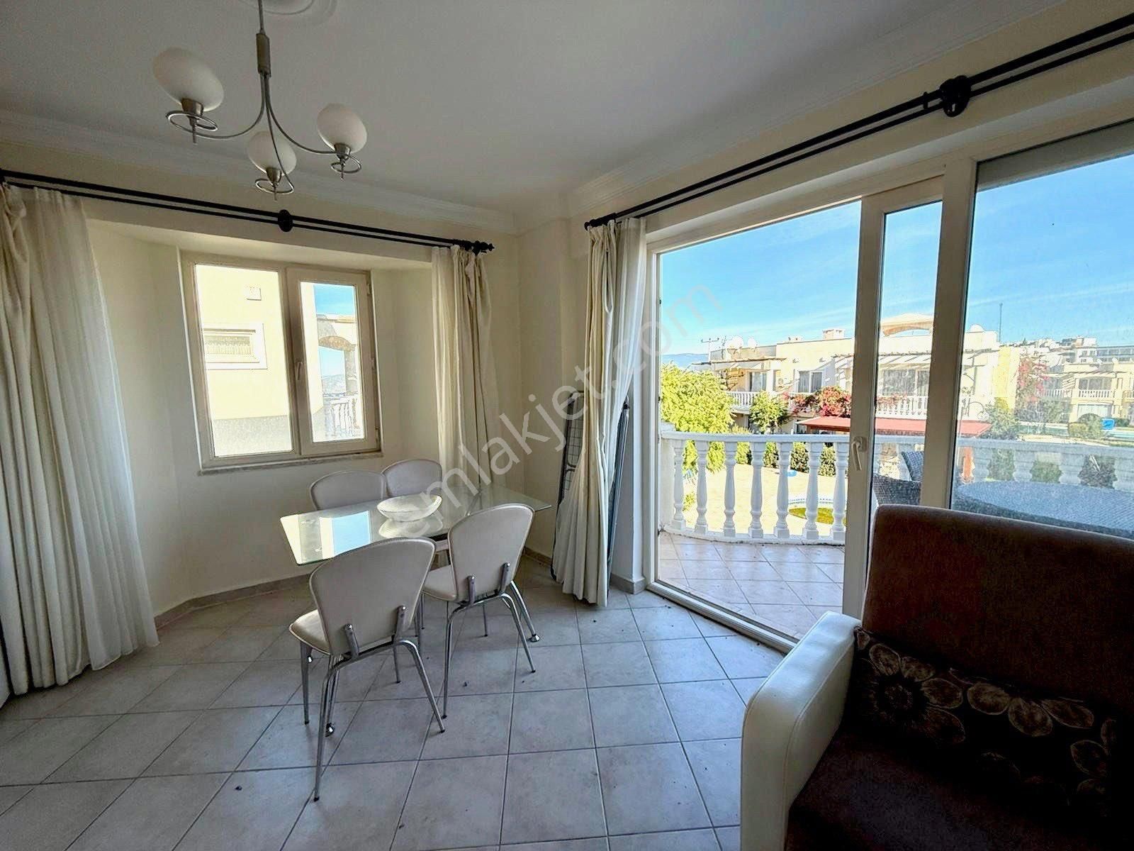 Satılık Daire Deniz Manzaralı Ev Plajlı Sitede Ön Sırada Düzayak Bulunmaz Konum Fırsat Ev Acil - Görsel 16