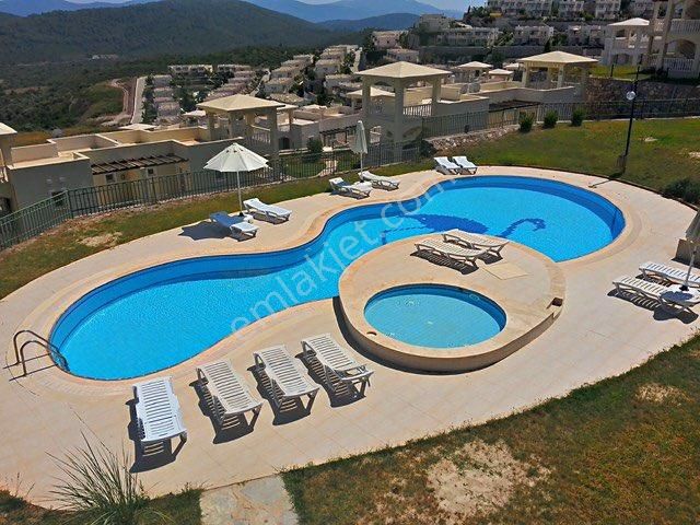 Satılık Daire Deniz Manzaralı Ev Plajlı Sitede Ön Sırada Düzayak Bulunmaz Konum Fırsat Ev Acil - Görsel 33