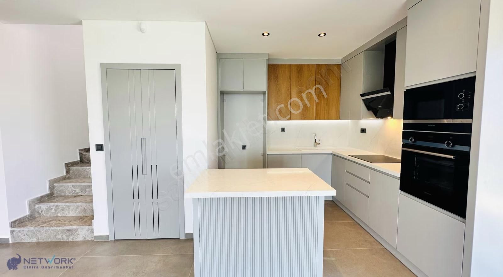 Satılık 3+1 Dubleks Özel Havuzlu Bahçeli Villa Yahşi Bağla - Görsel 16