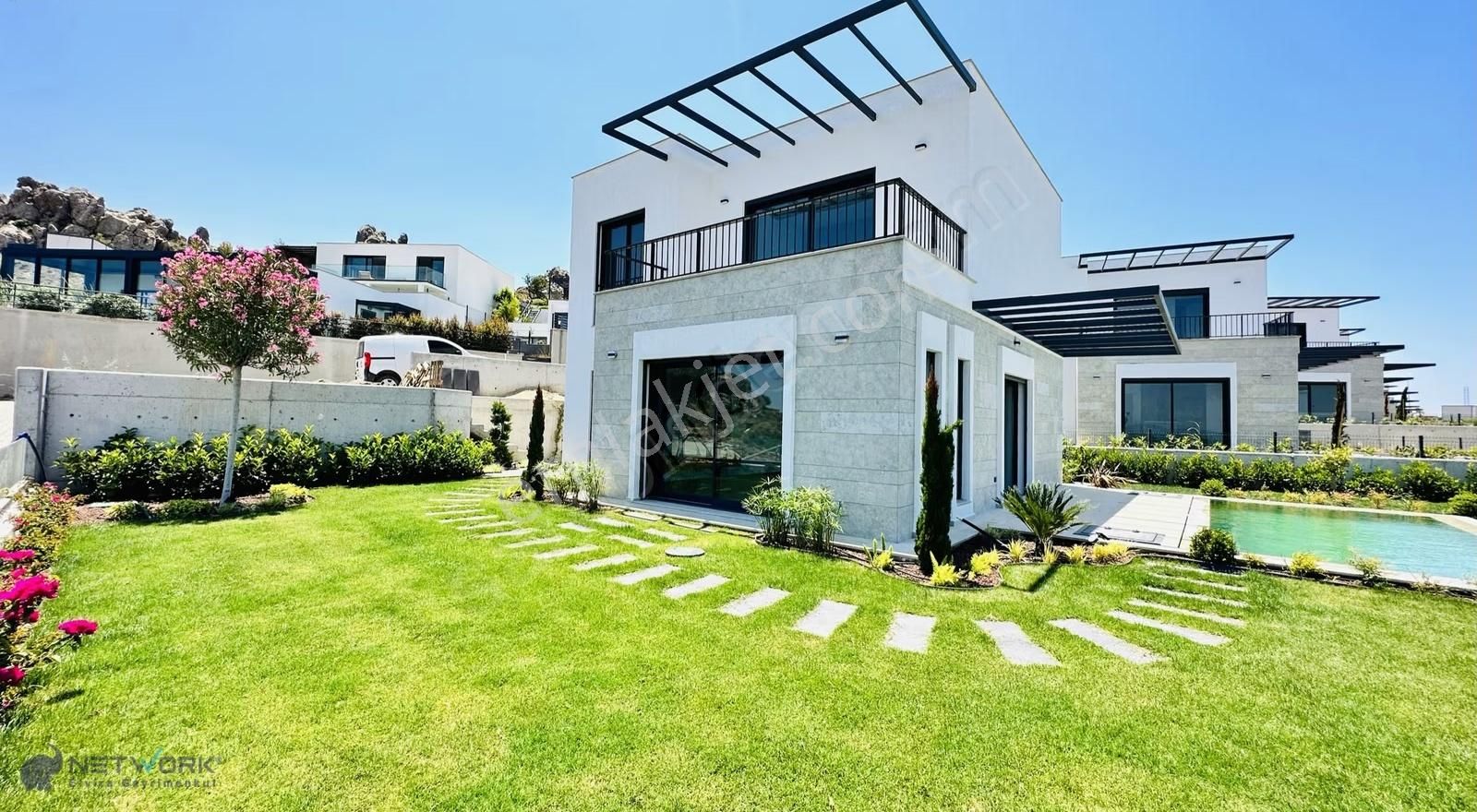 Satılık 3+1 Dubleks Özel Havuzlu Bahçeli Villa Yahşi Bağla - Görsel 24