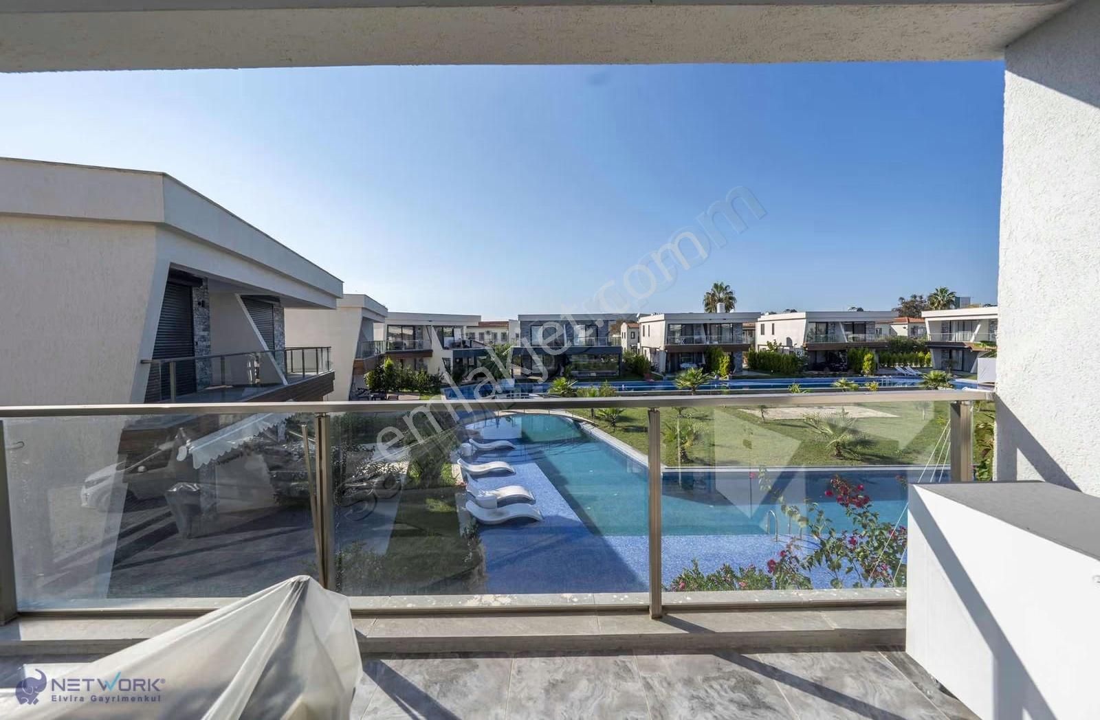 Bodrum Meşelik Bölgesi Yeni Havuzlu Sitede Eşyalı Dubleks Villa - Görsel 12