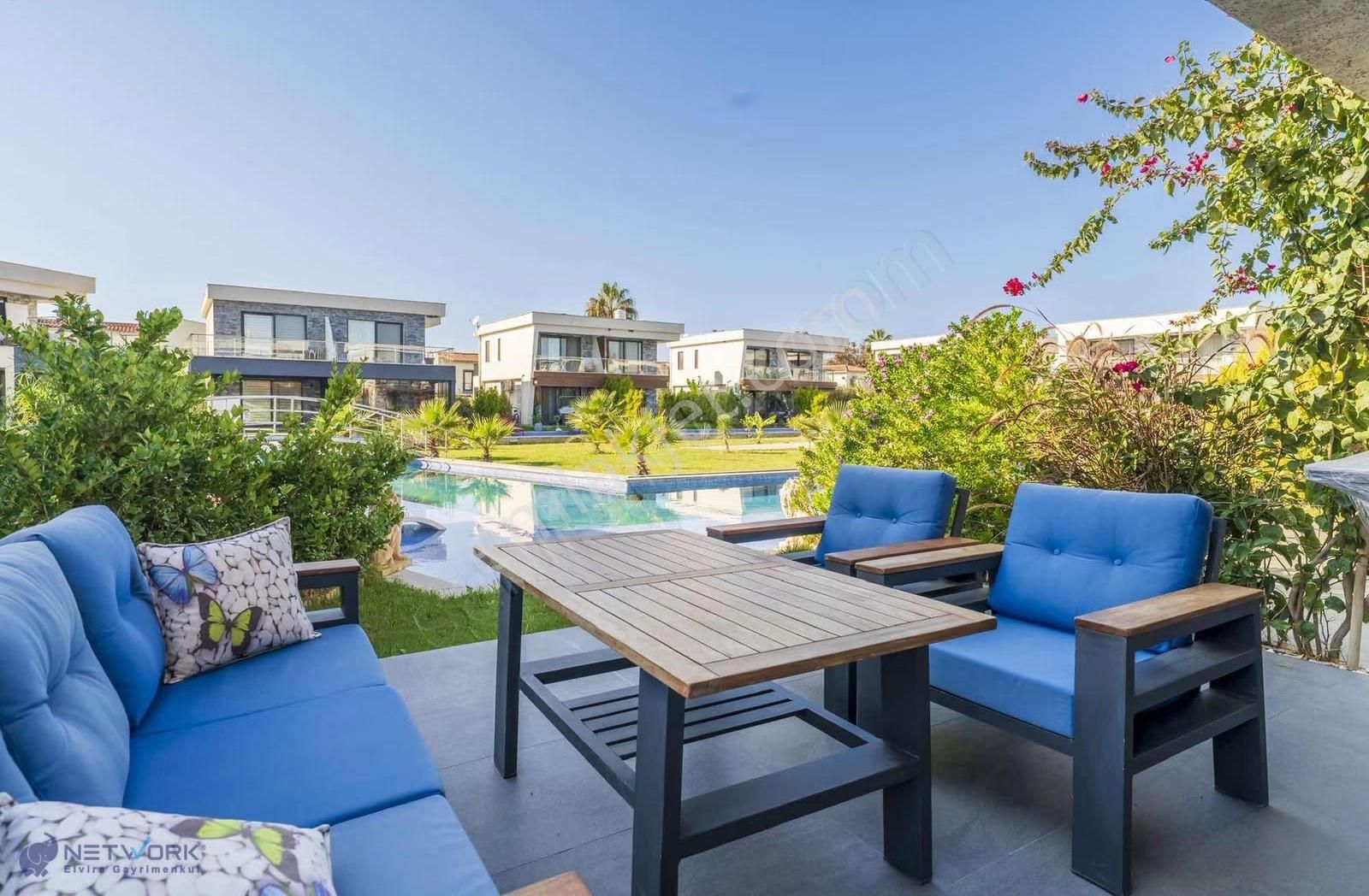 Bodrum Meşelik Bölgesi Yeni Havuzlu Sitede Eşyalı Dubleks Villa - Görsel 6