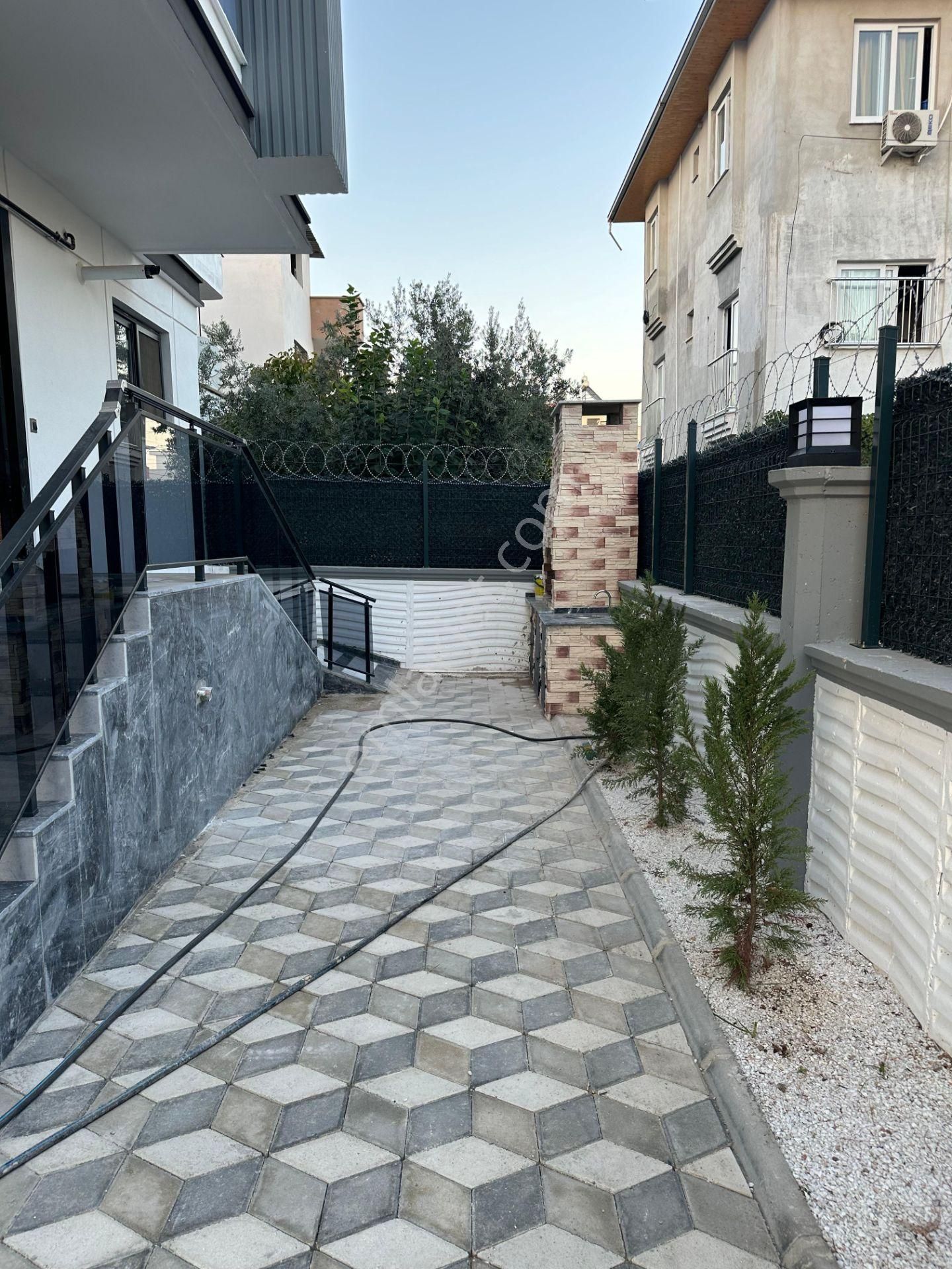 Üstünkent Emlak'tan Kiralık 5+1 Lüks İkiz Villa - Görsel 29