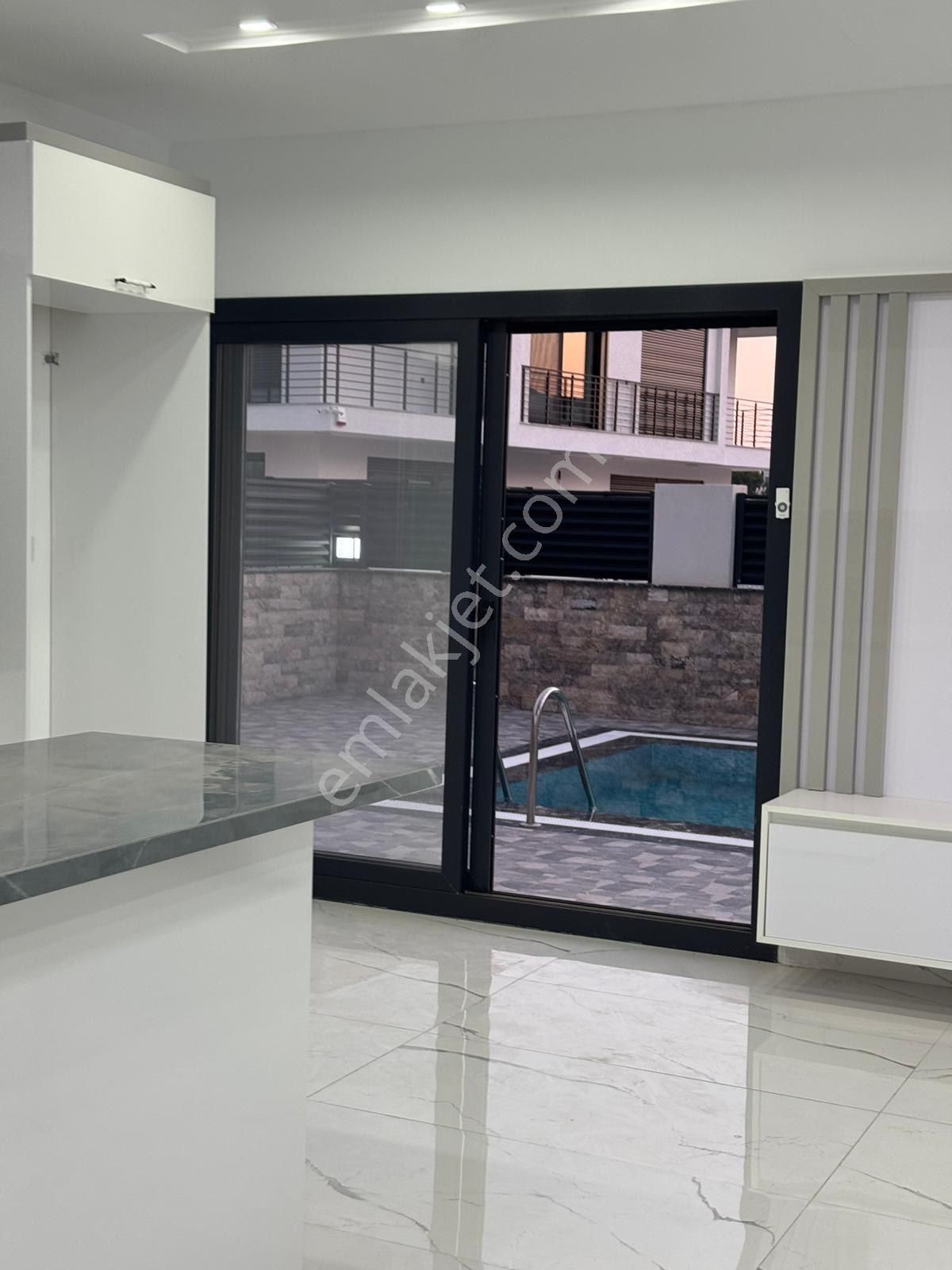 Didim Altınkum Mah Denize 250mt 4+1 Tam Müstakil Villa - Görsel 6