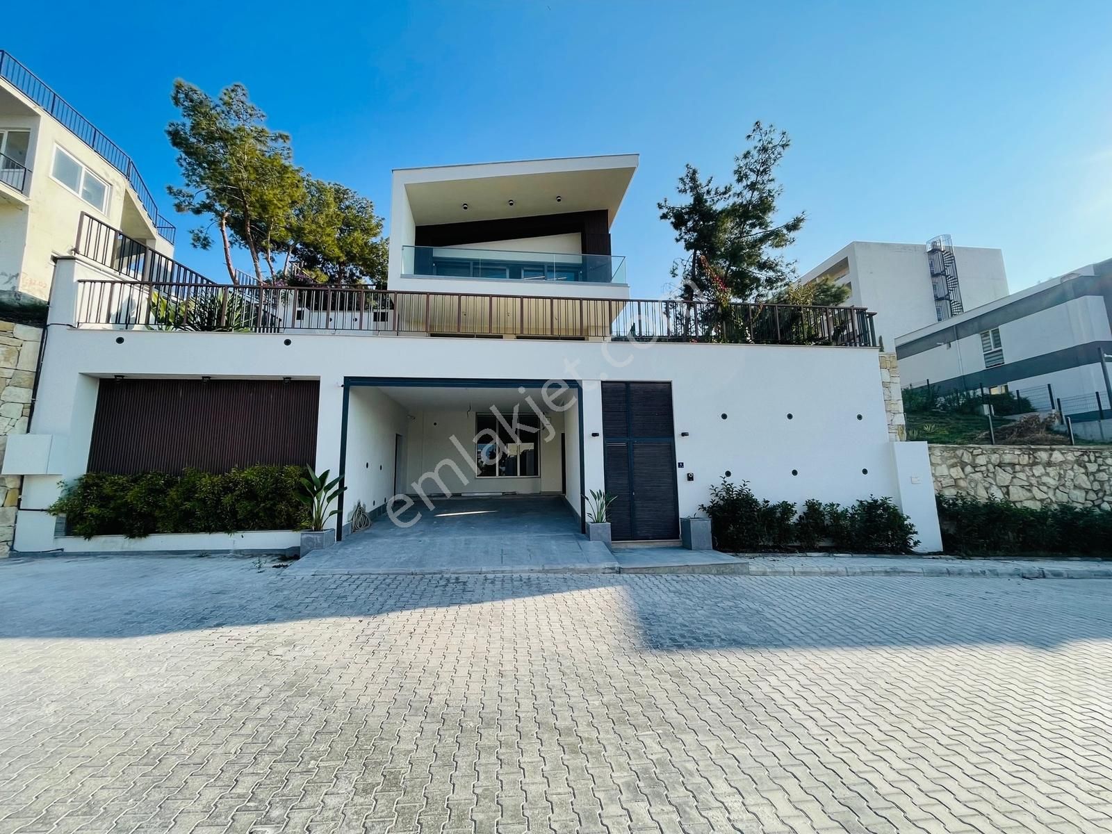 Plaja 270 Mt Müstakil Özel Havuzlu Asansörlü Lüks Villa - Görsel 34
