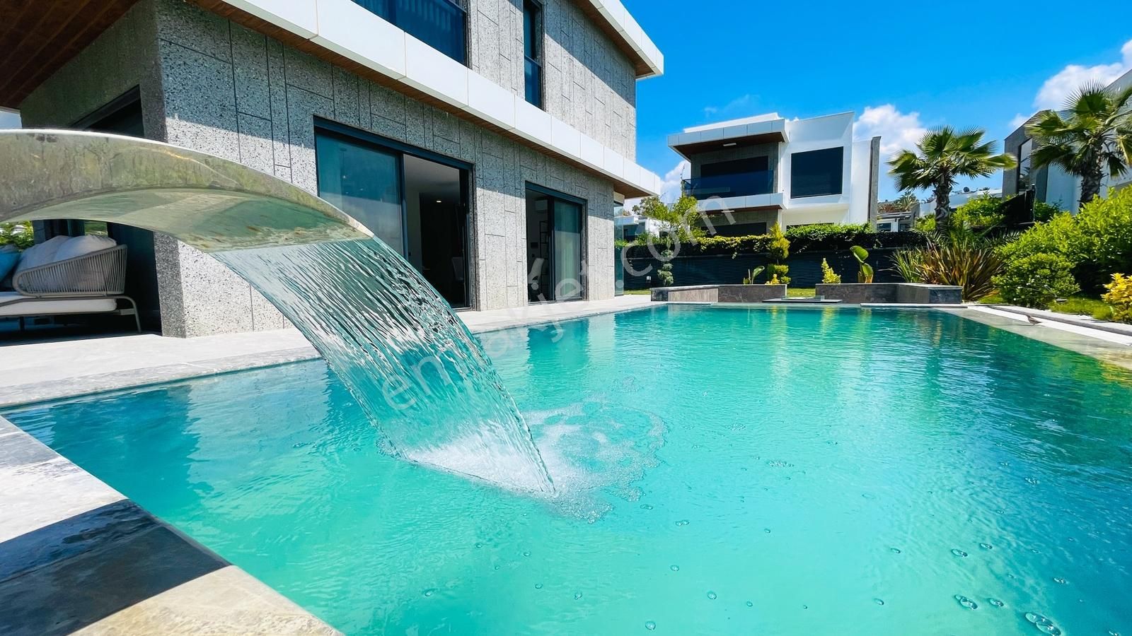 Kuşadası'nda Bu Fiyata Villa Kalmaz! 4+1 Özel Havuzlu - Görsel 13