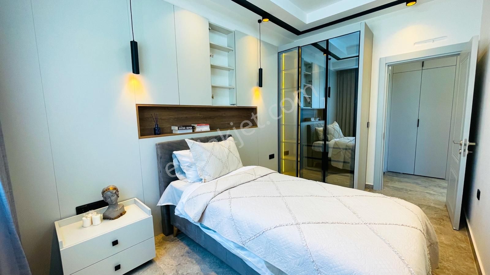 Kuşadası Davutlarda 3+1 Satılık Özel Havuzlu Villa! - Görsel 23