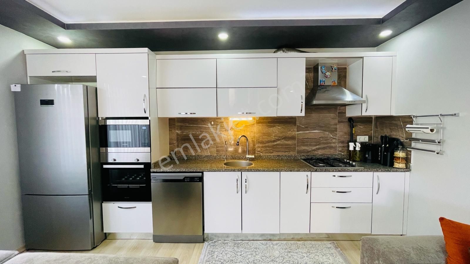 Daire Fiyatına Satılık Villa! Deniz Manzaralı - Görsel 32