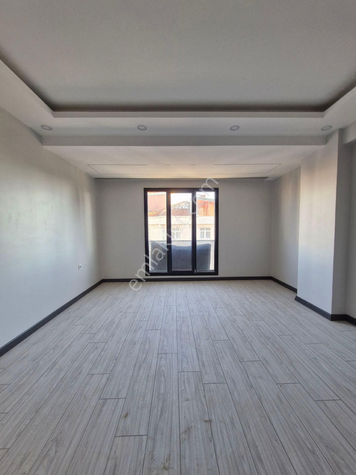 Küçükçekmece Cennet Mah. Satılık Ön Cephe 170 M2 Sıfır 3+2 Dublkes - Görsel 2