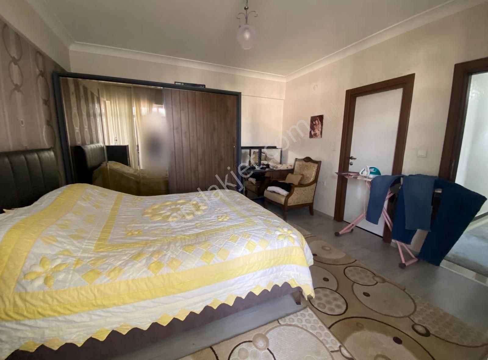 Acil Satılık! Ege'de Full Yapılı 3+1 Ön Cephe Çift Bloklu Sitede - Görsel 11