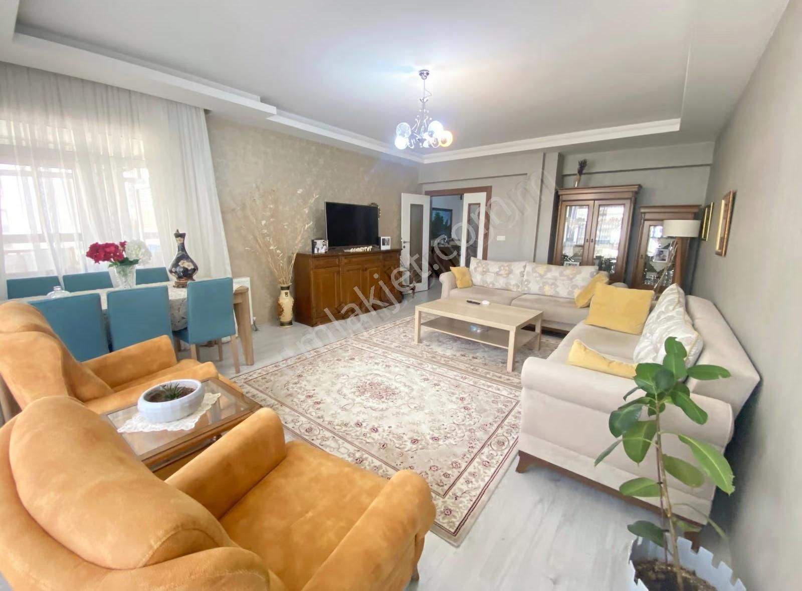 Acil Satılık! Ege'de Full Yapılı 3+1 Ön Cephe Çift Bloklu Sitede - Görsel 20